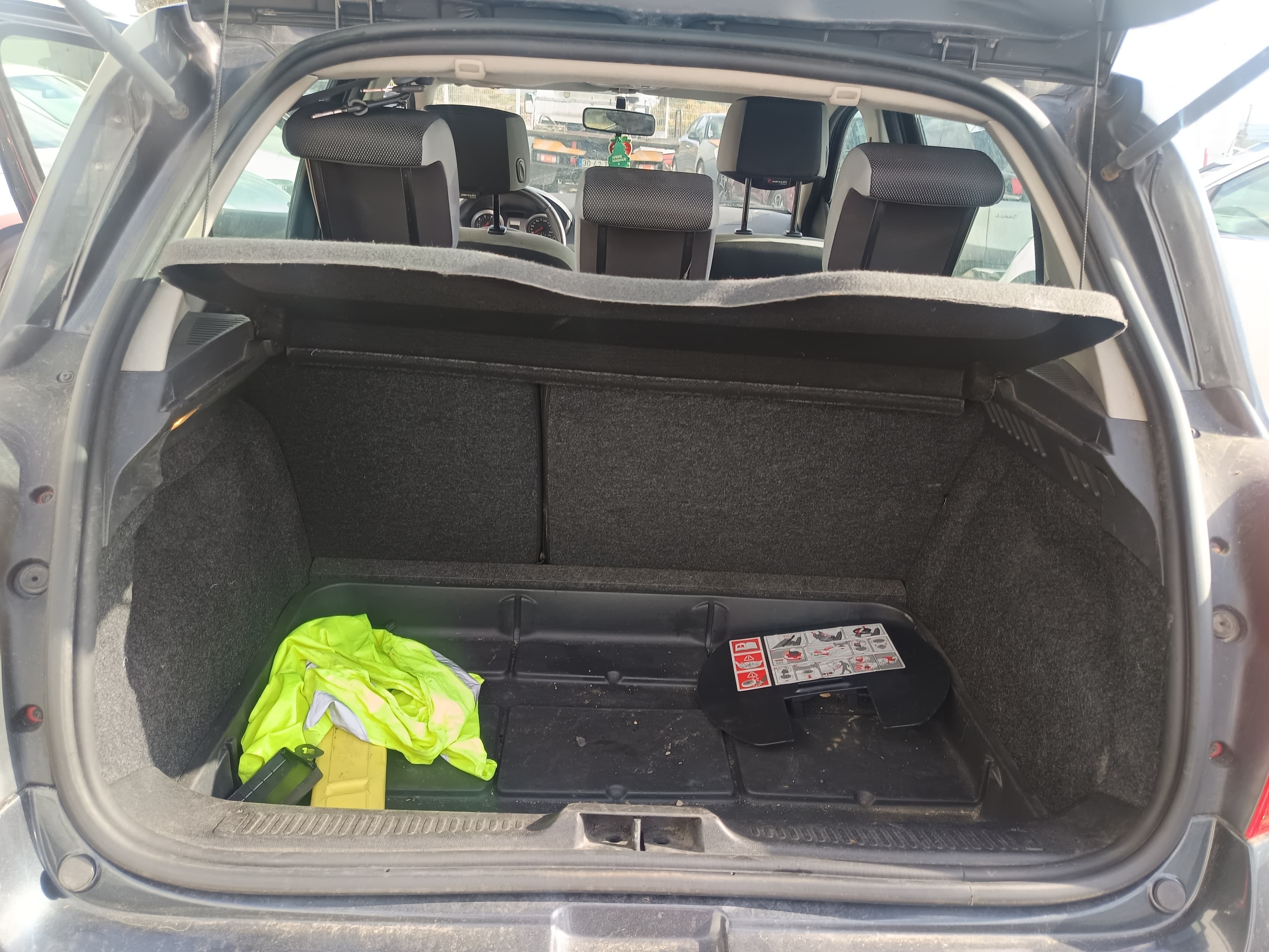 Renault Clio · Ano 2008 — imagen 17