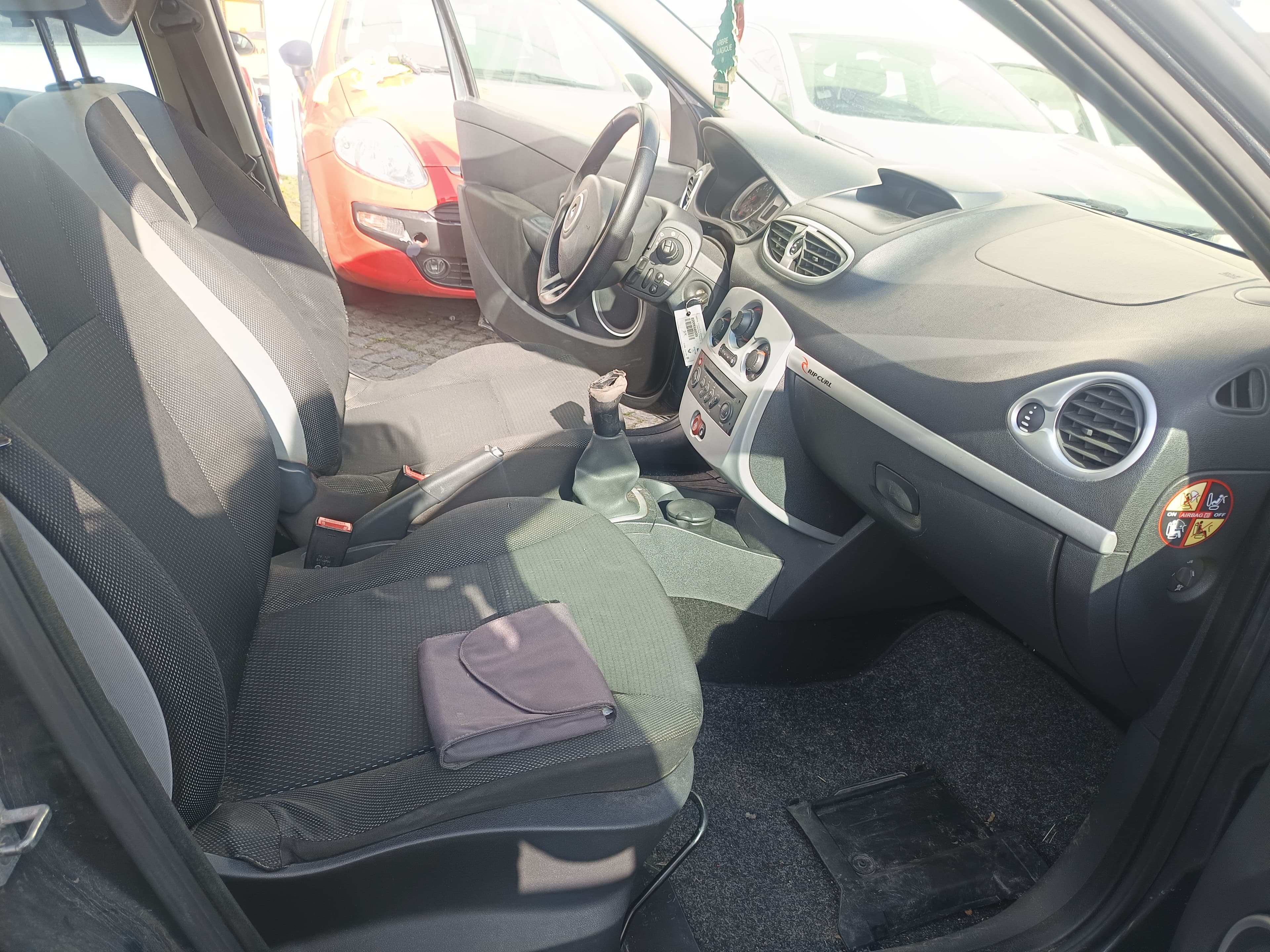 Renault Clio · Ano 2008 — imagen 23