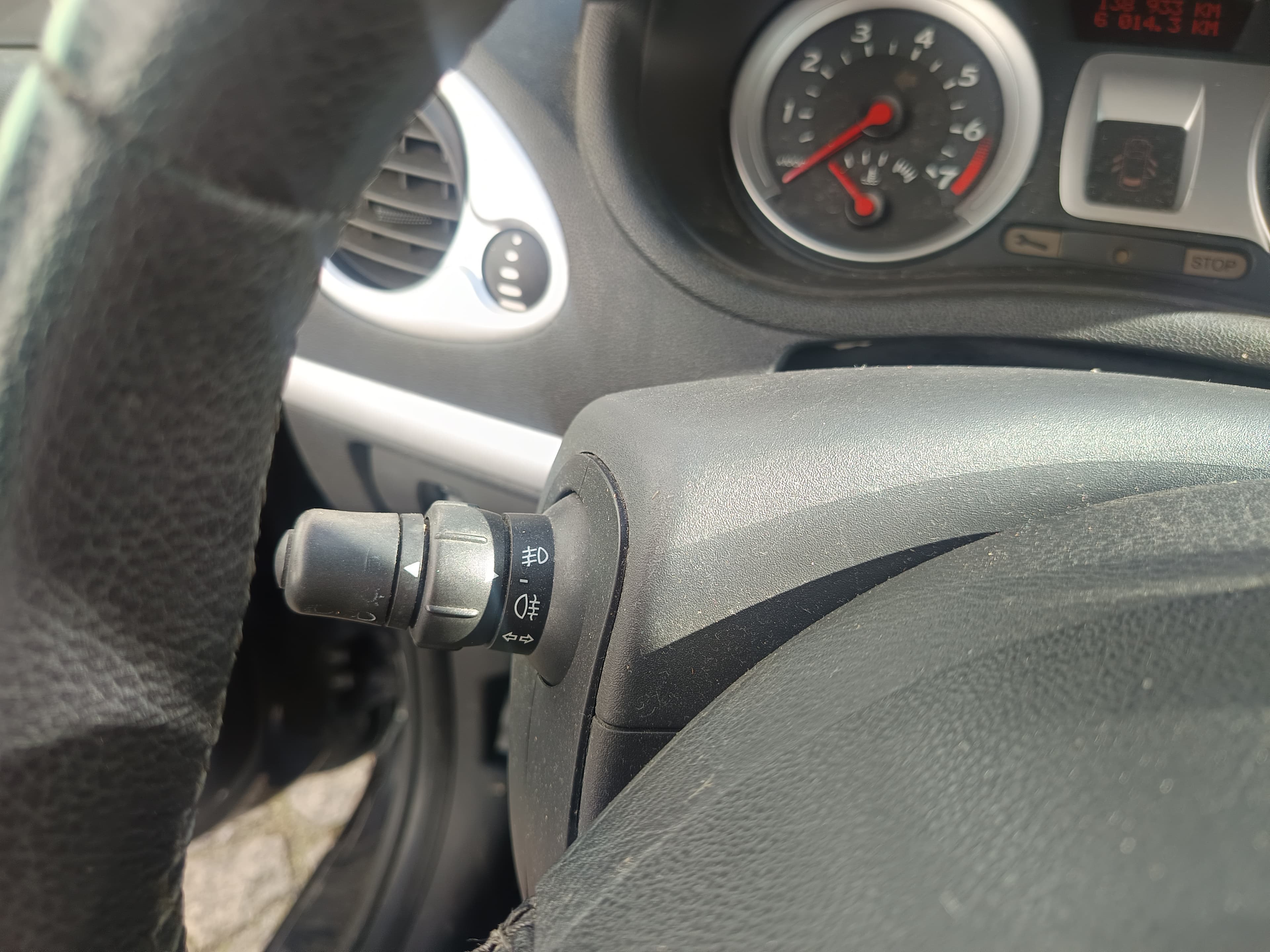 Renault Clio · Ano 2008 — imagen 35