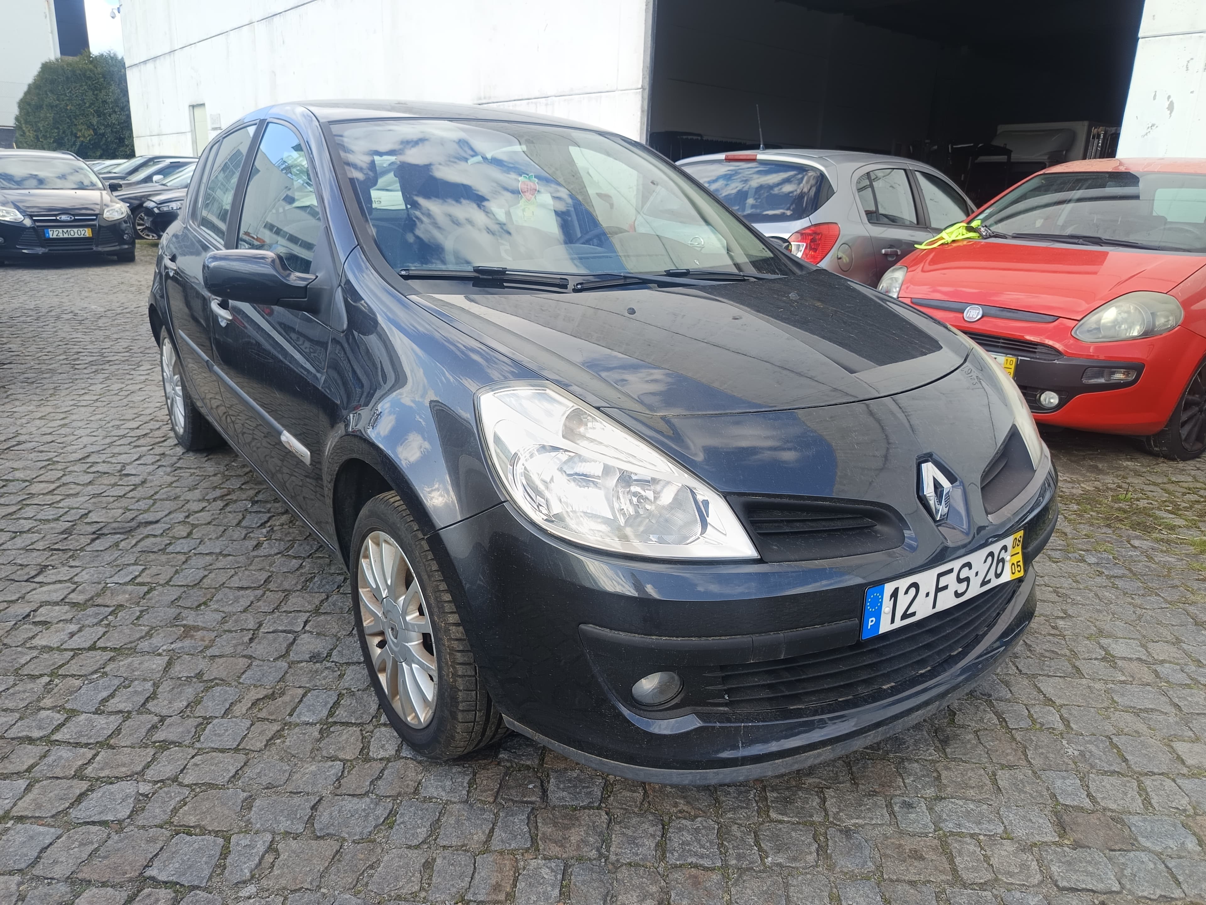 Renault Clio · Ano 2008 — imagen 3