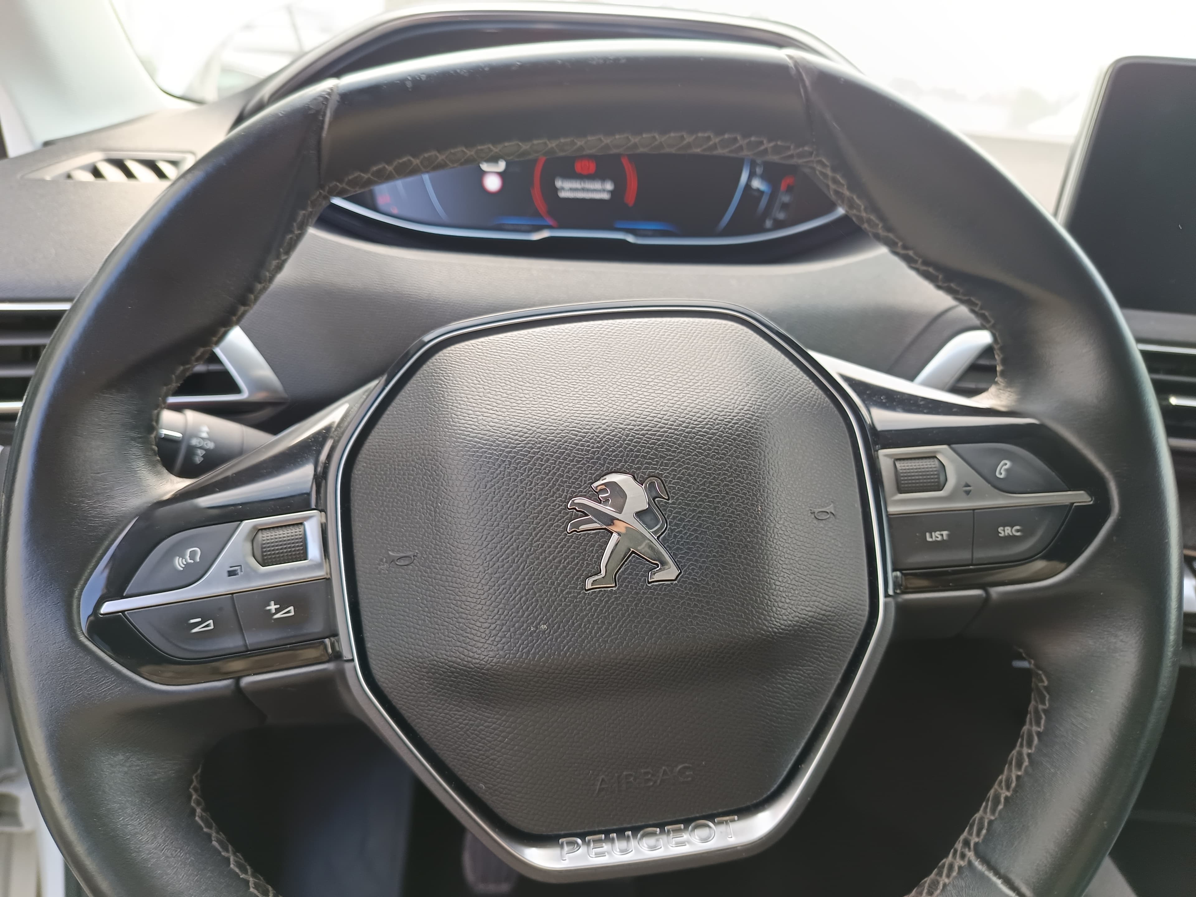 Peugeot 3008 · Ano 2020 — imagem 25