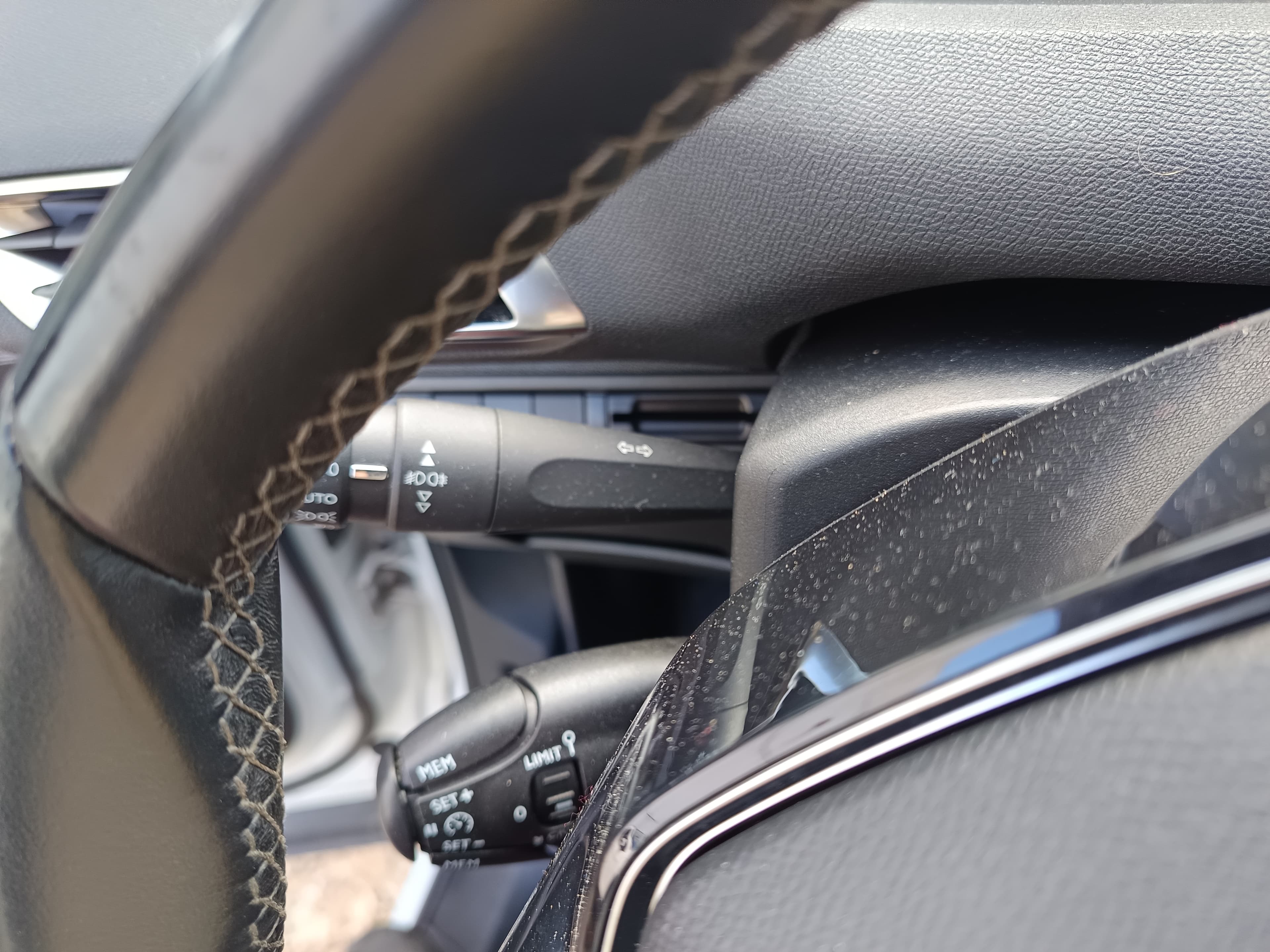 Peugeot 3008 · Ano 2020 — imagem 28