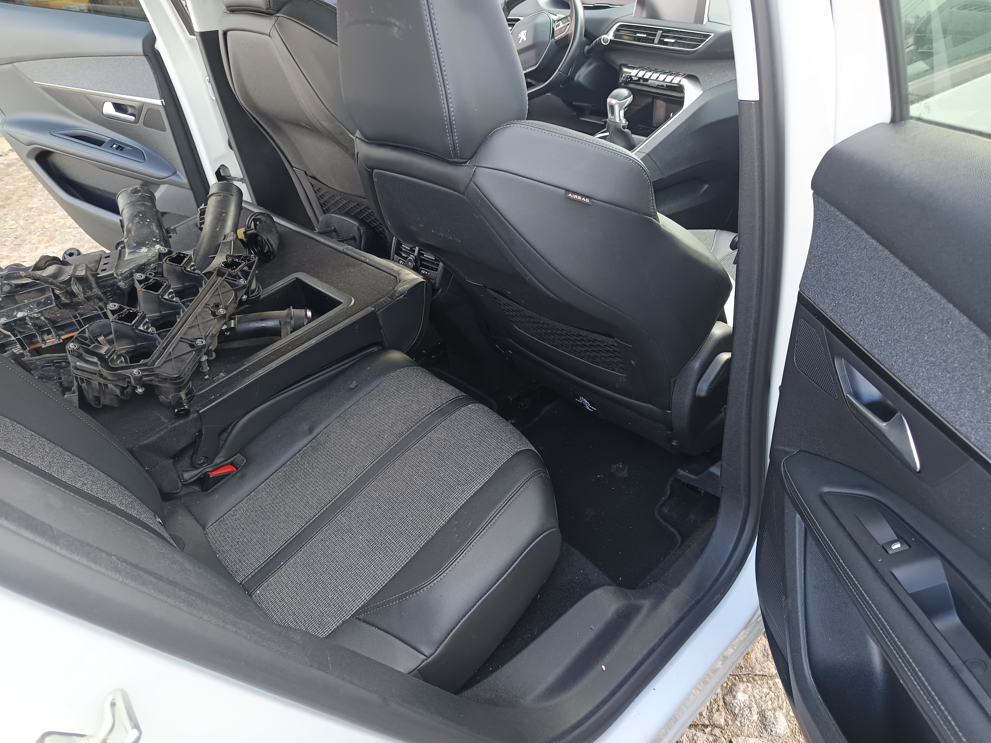 Peugeot 3008 · Ano 2020 — imagem 32