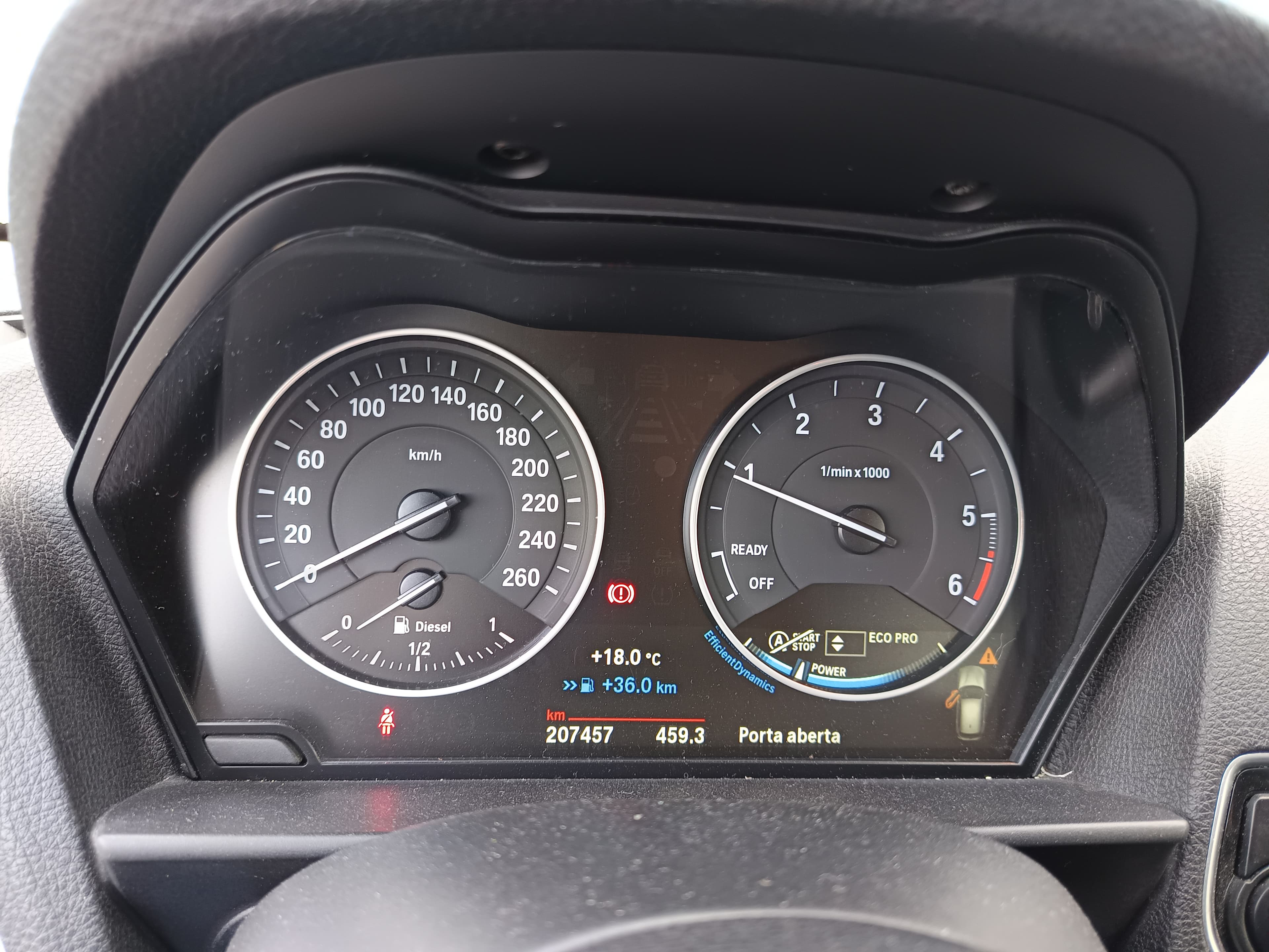 BMW 116d · Ano 2017 — imagem 41