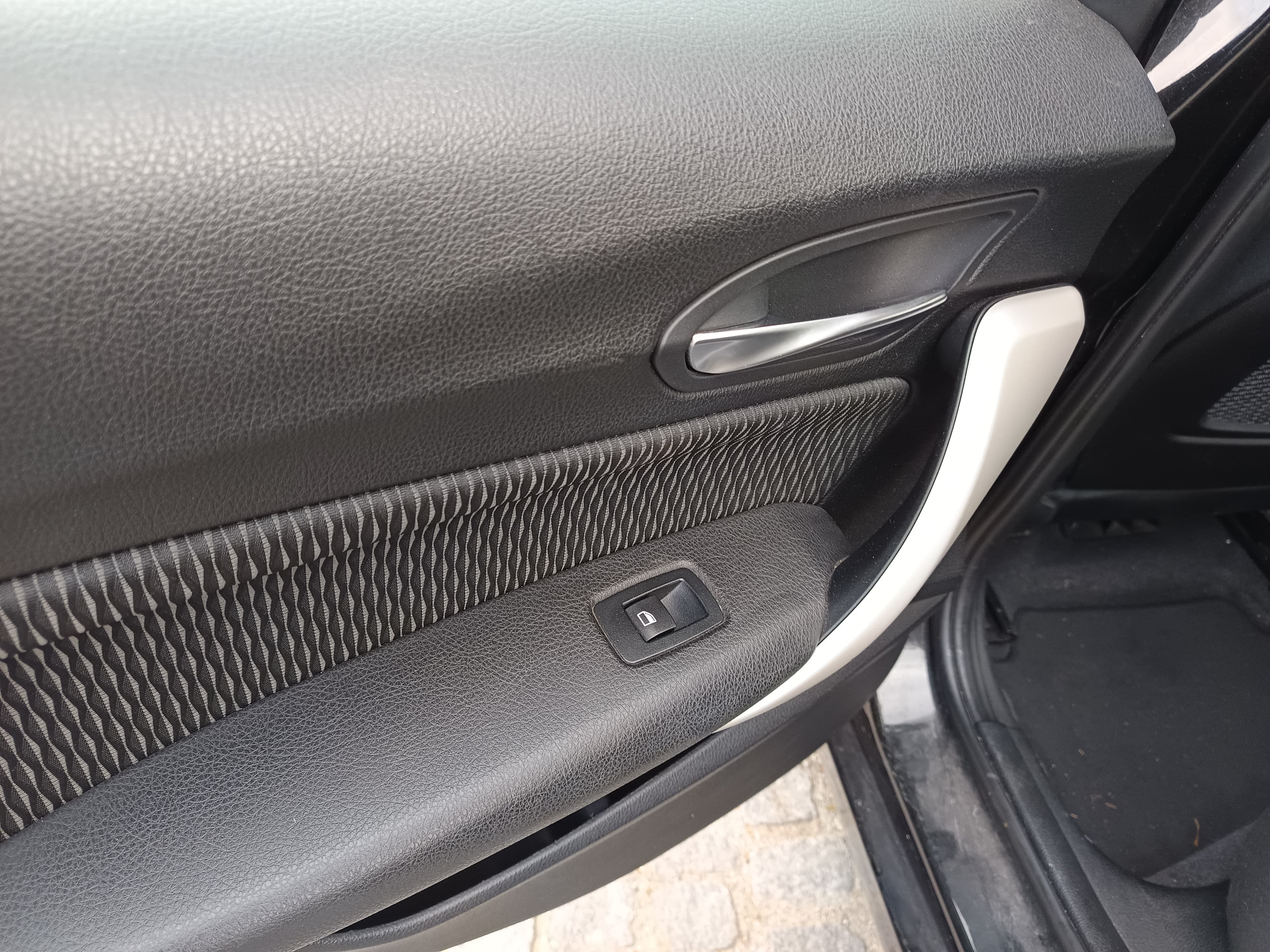 BMW 116d · Ano 2017 — imagem 29