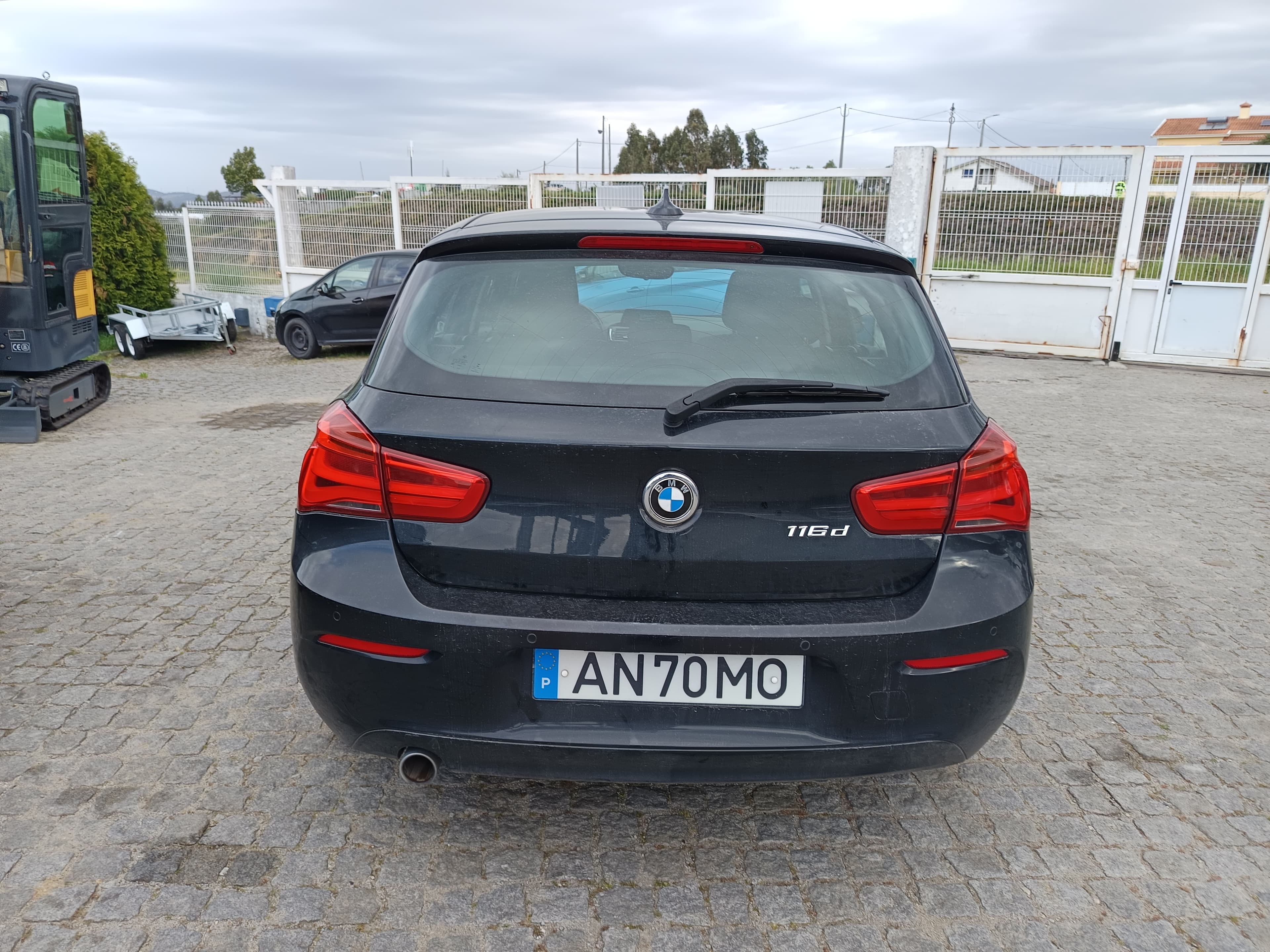 BMW 116d · Ano 2017 — imagem 5