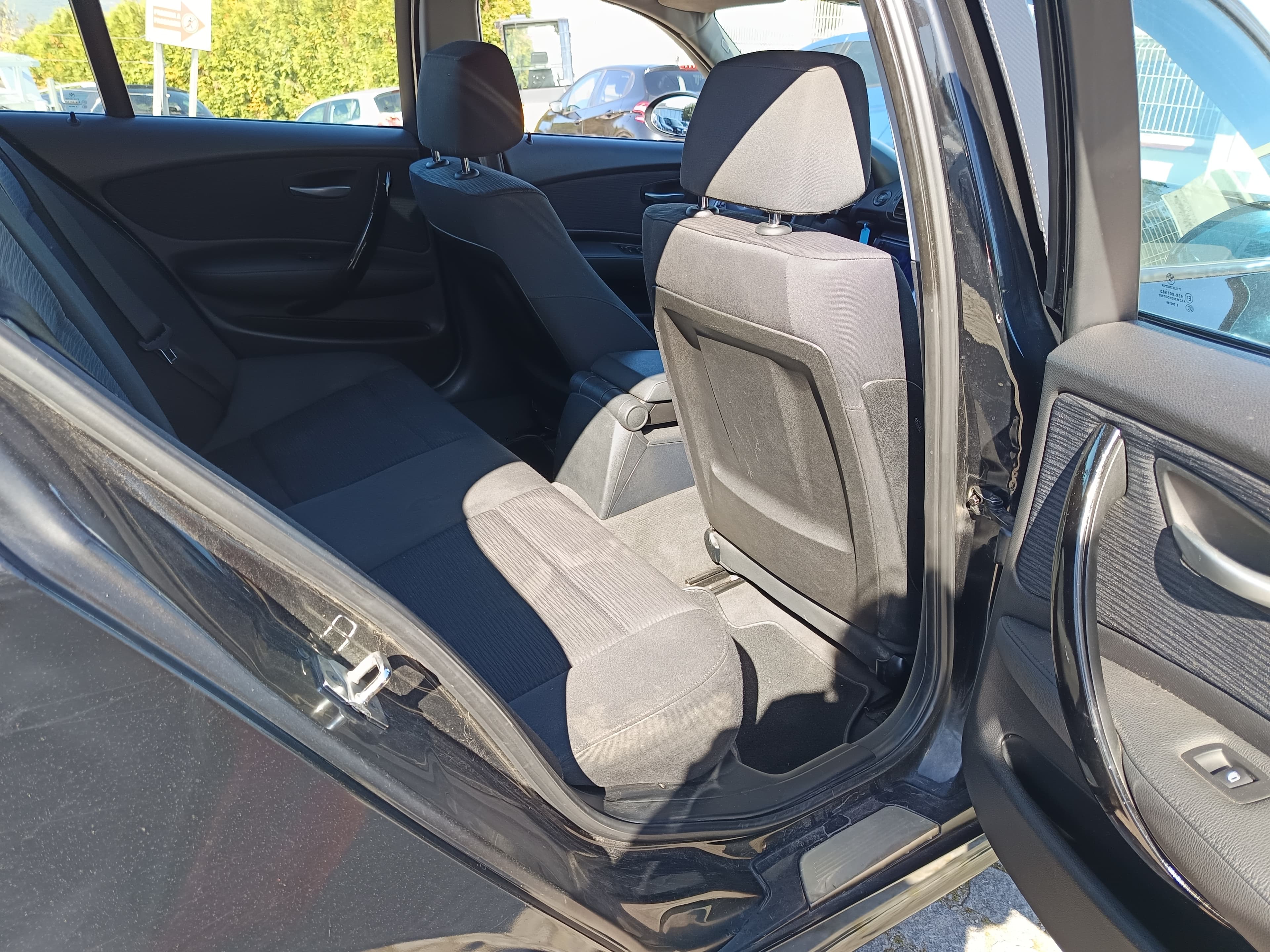 BMW 120d · Ano 2004 — imagen 18