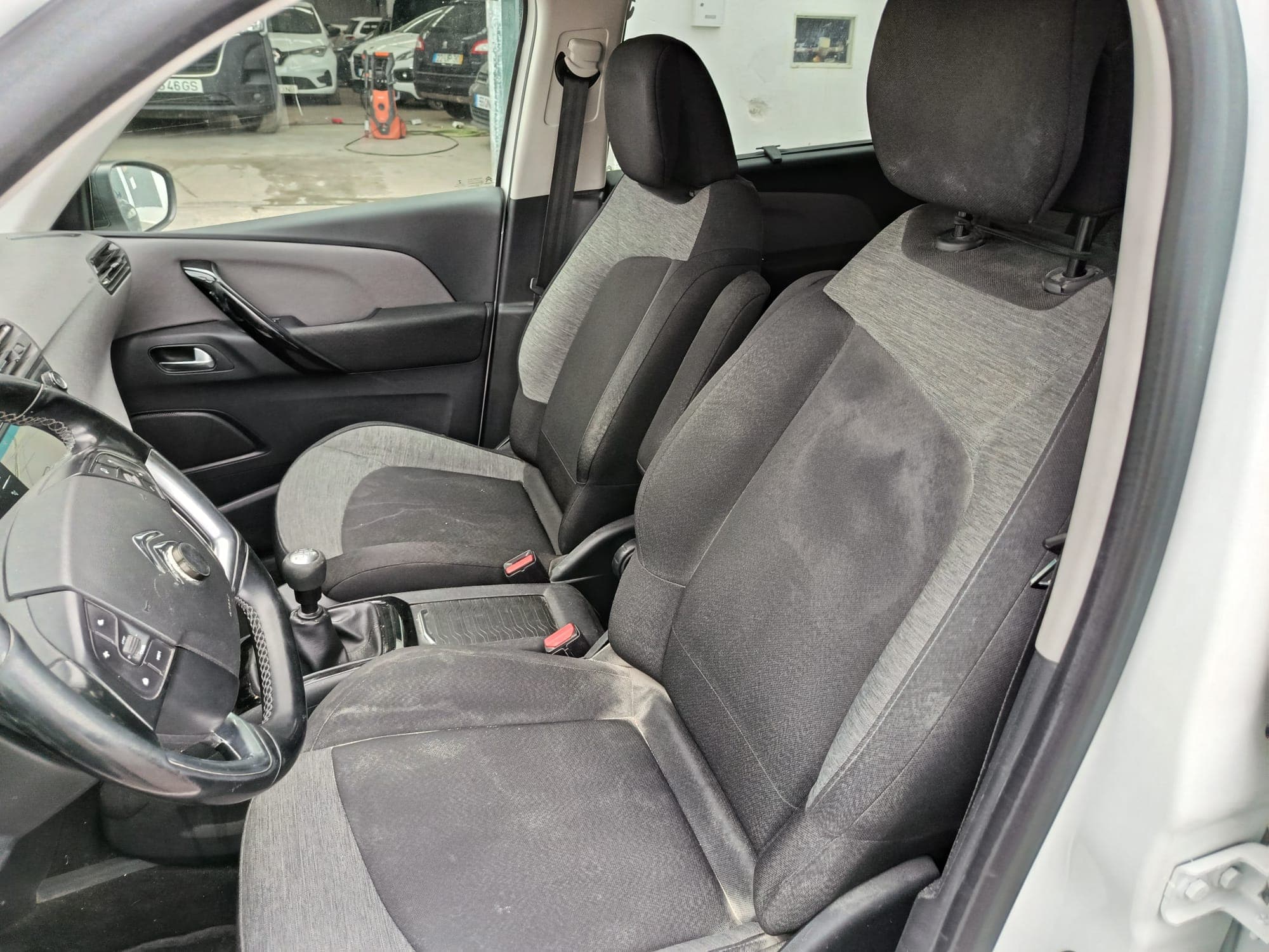 Citroën C4 · Ano 2017 — imagen 11
