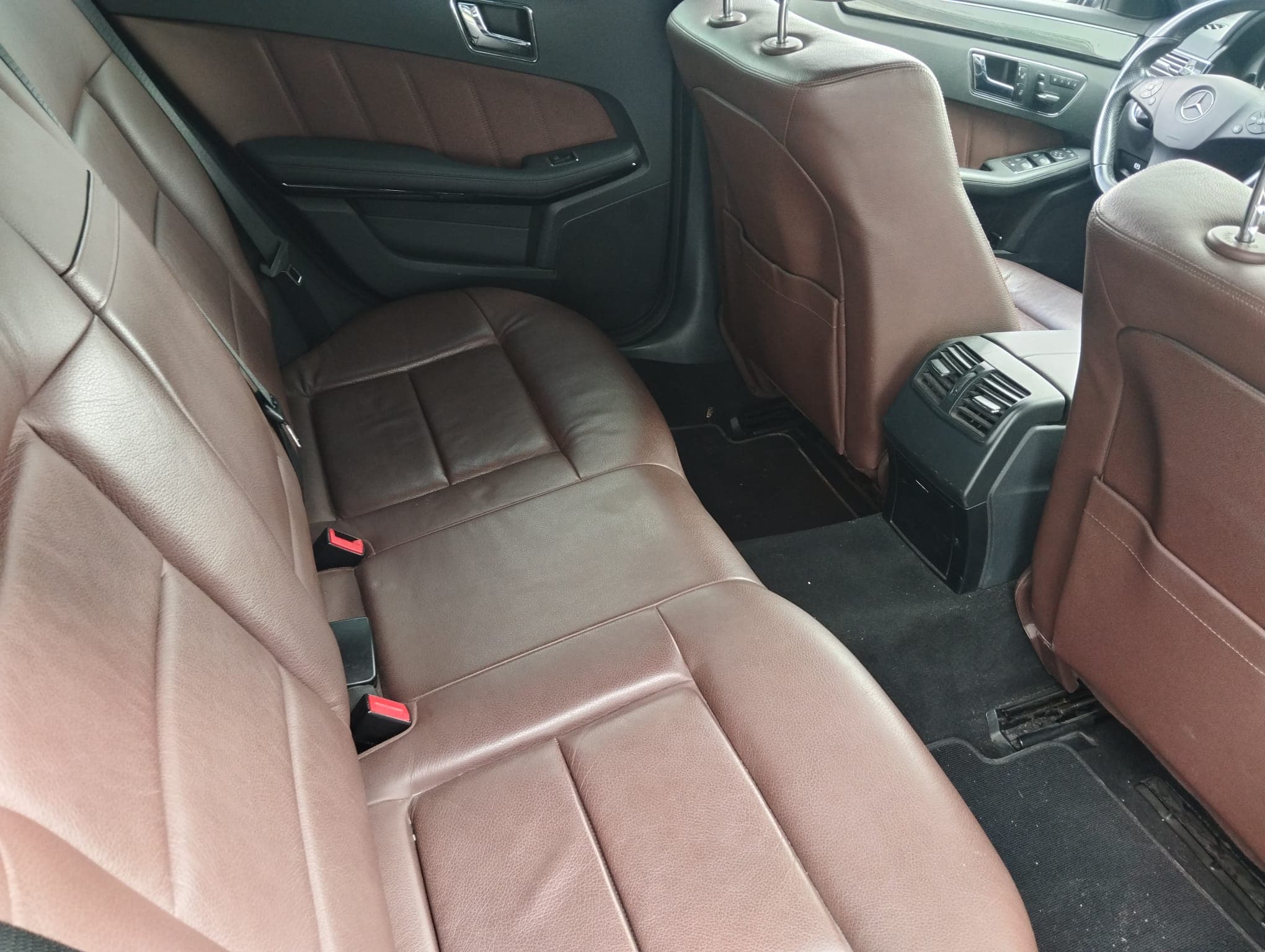 Mercedes-Benz E 350 CDI · Ano 2010 — imagen 24