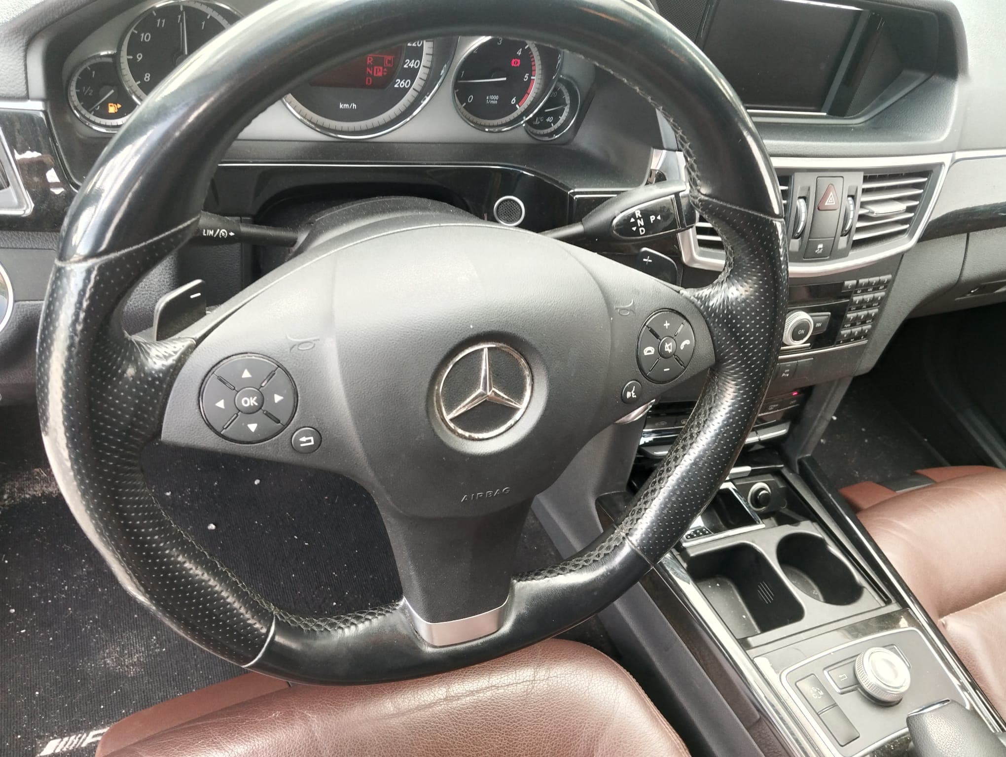 Mercedes-Benz E 350 CDI · Ano 2010 — imagen 17