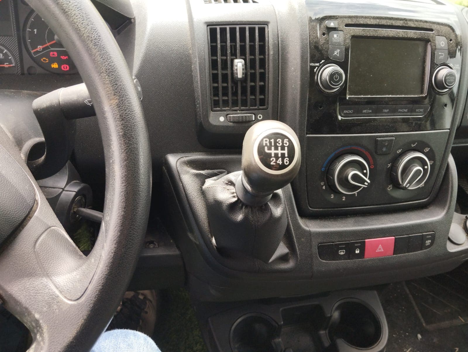 Peugeot Boxer · Ano 2016 — imagen 8