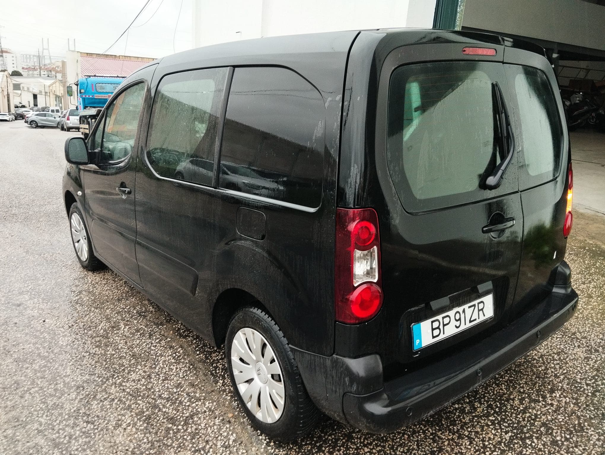 Citroën Berlingo · Ano 2012 — image 5