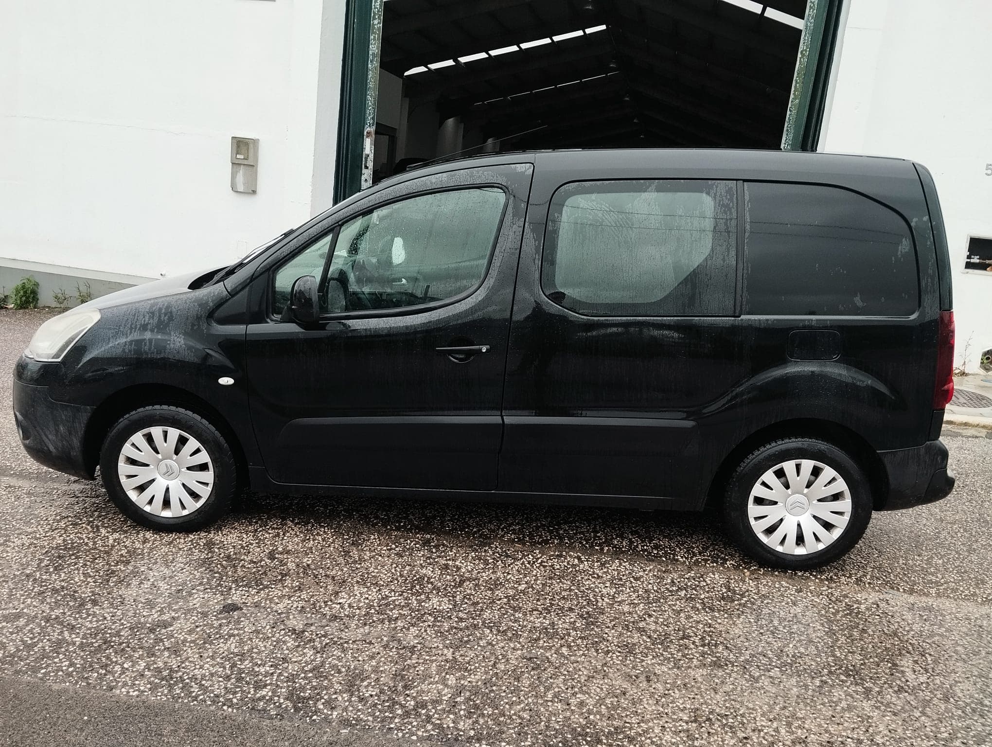 Citroën Berlingo · Ano 2012 — image 7