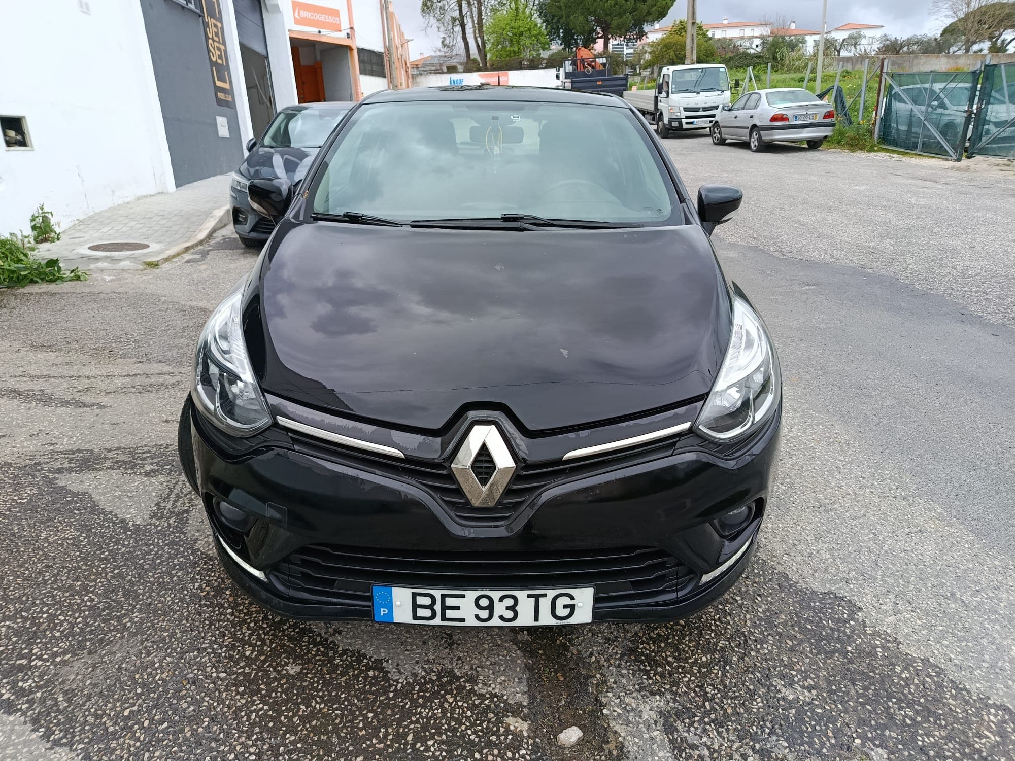Renault Clio · Ano 2018 — imagem 2