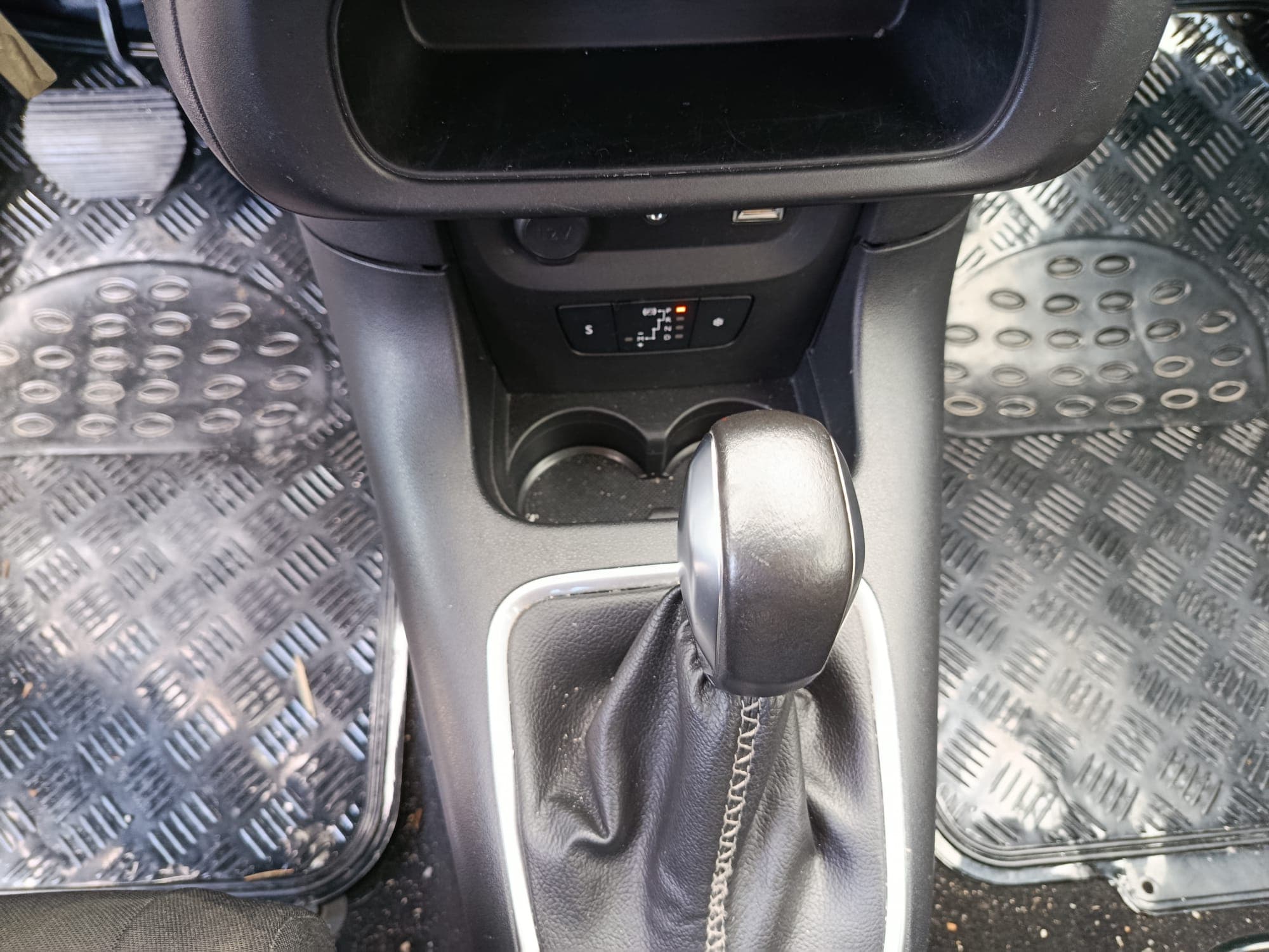 Citroën C3 · Ano 2018 — imagem 15