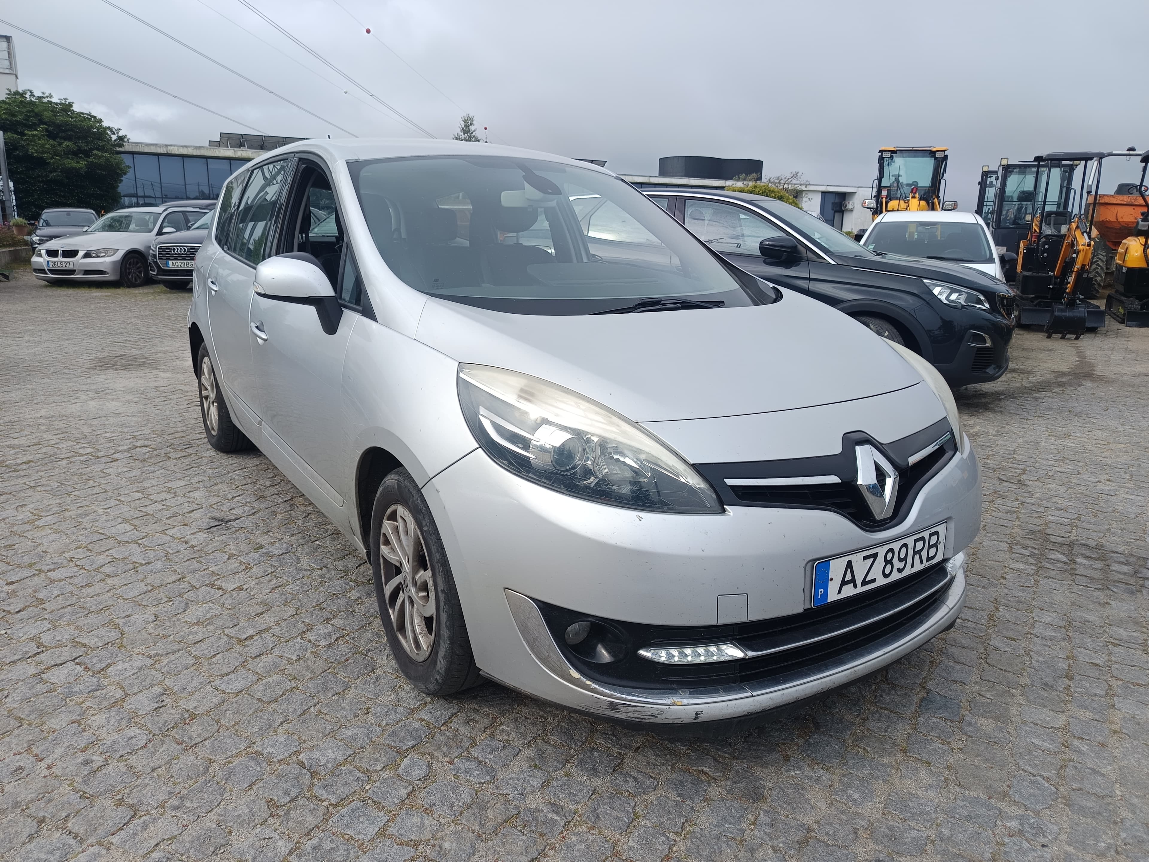 Renault Scénic · 7 Lugares · Ano 2013 — image 3