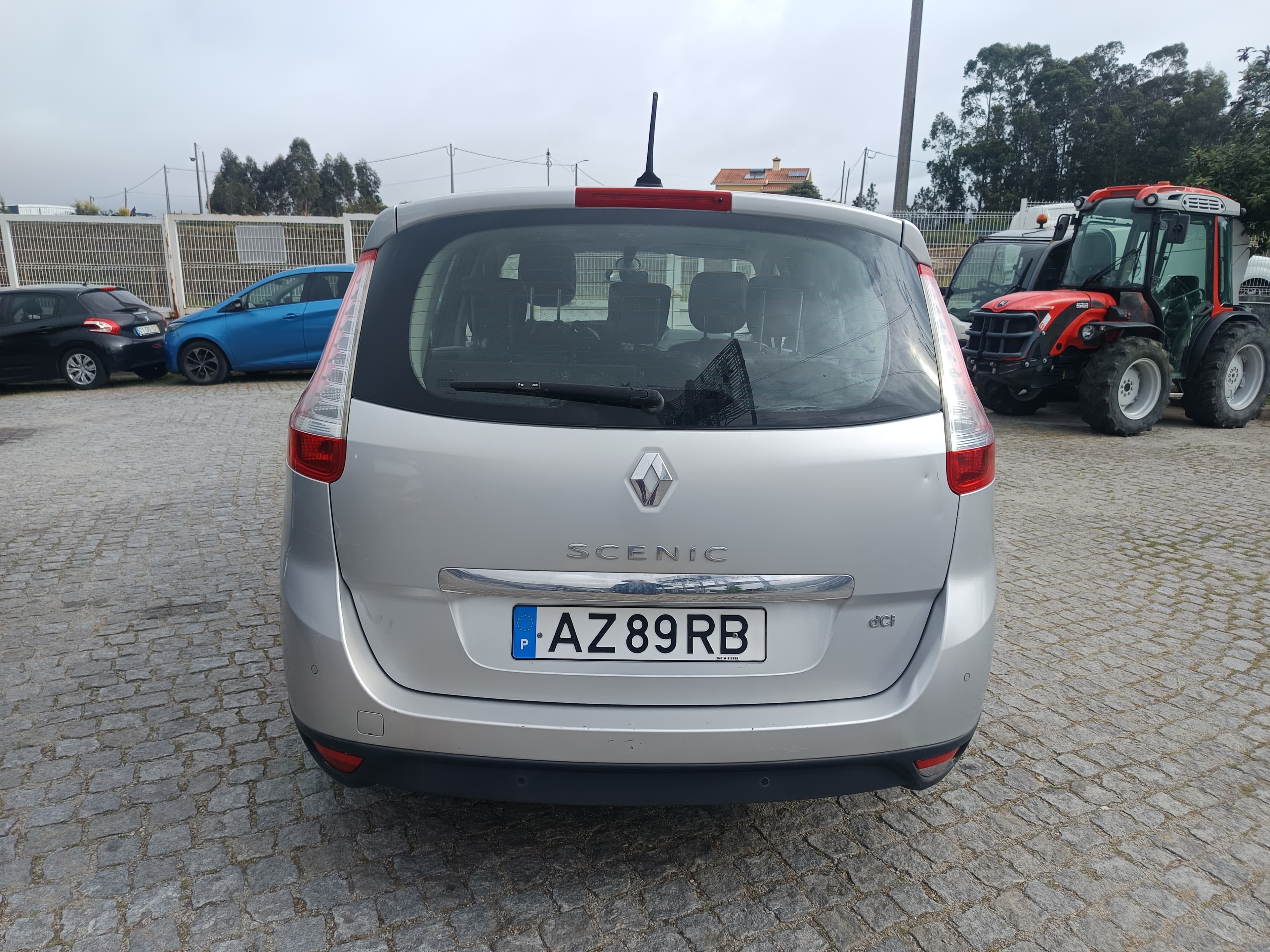 Renault Scénic · 7 Lugares · Ano 2013 — image 5