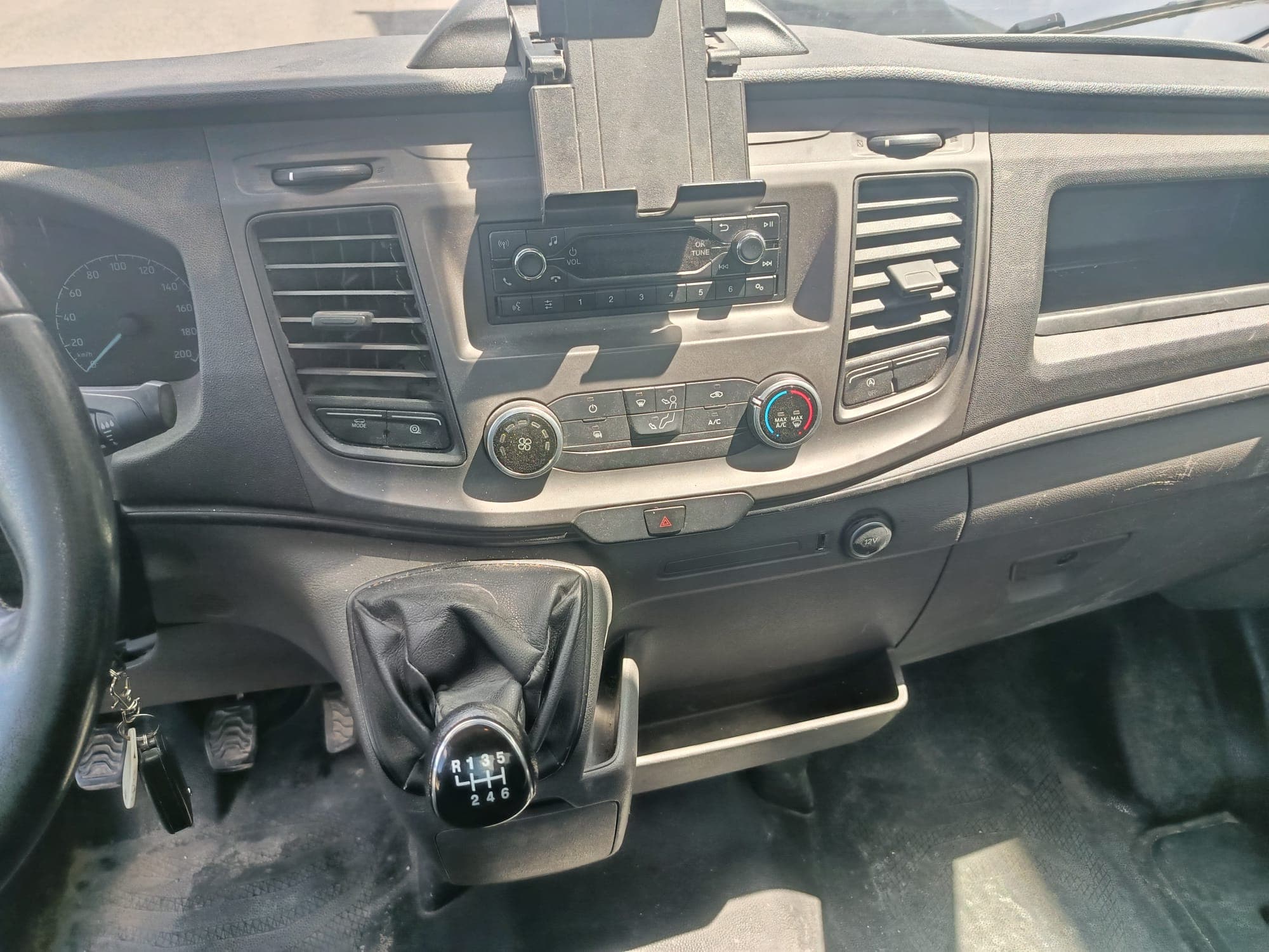 Ford Transit · Ano 2021 — image 15