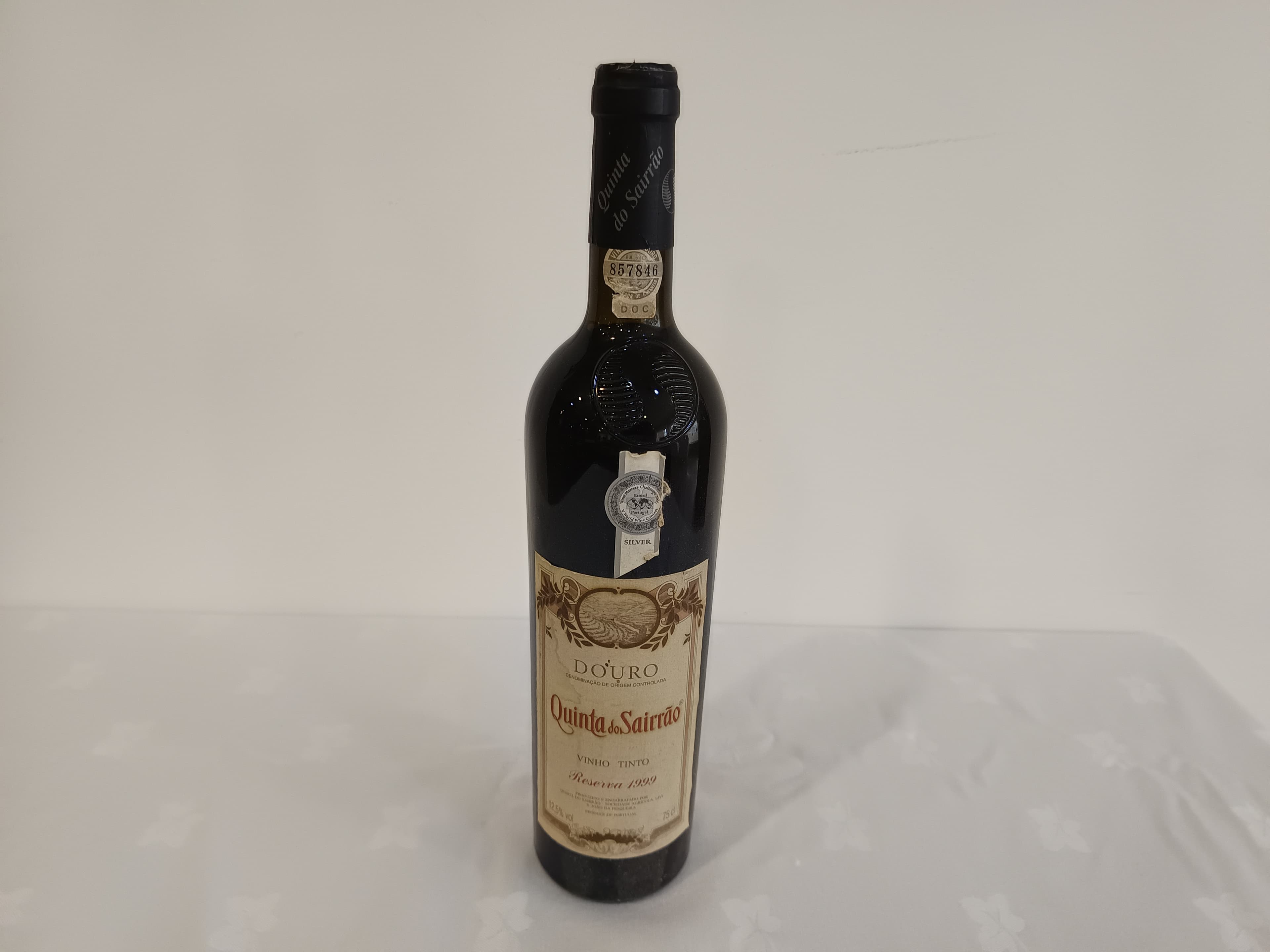 Garrafa de vinho Quinta do Sairrão Douro Reserva 1999