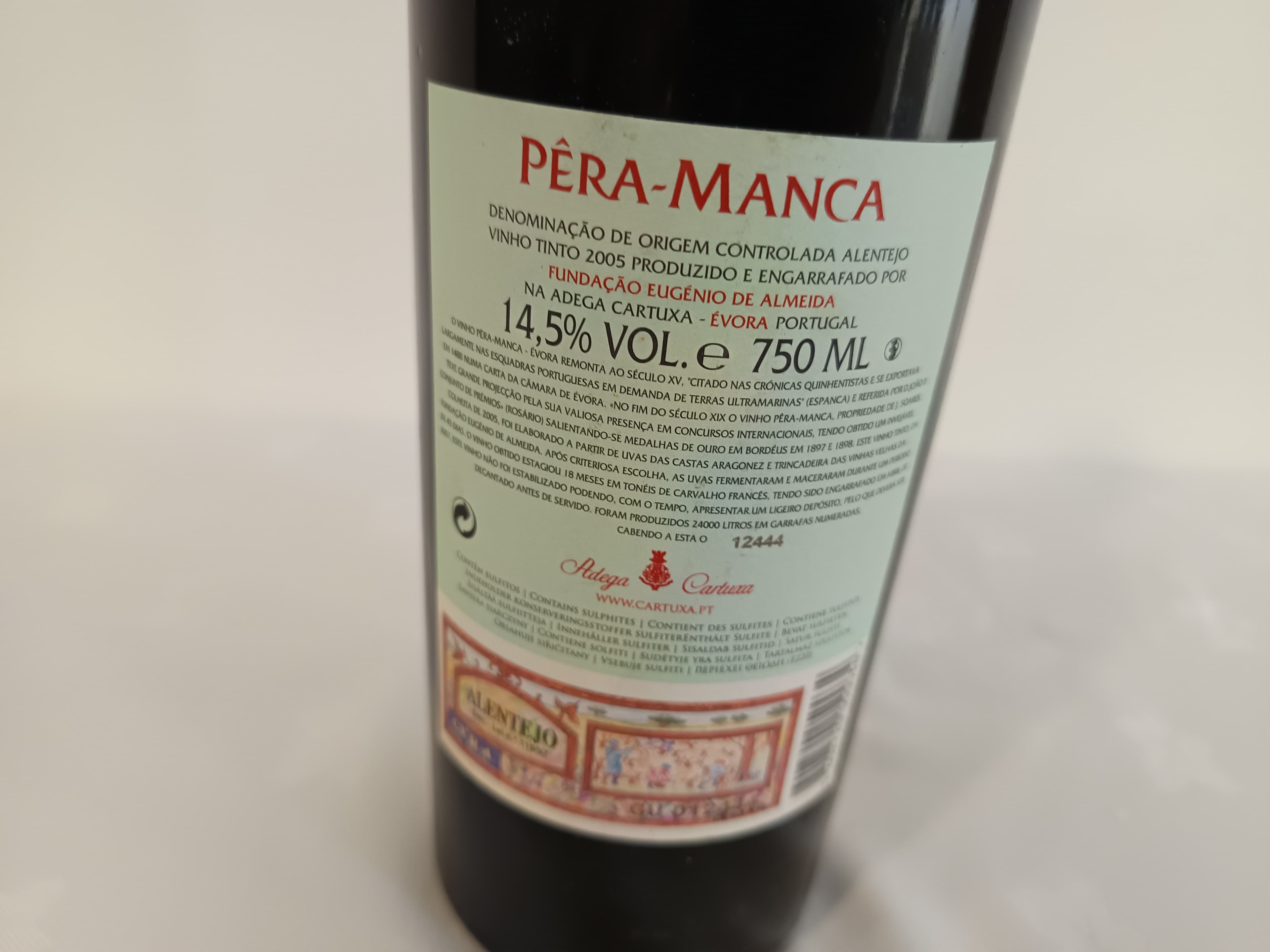 Garrafa de vinho tinto Pêra-Manca 2005 — imagem 4
