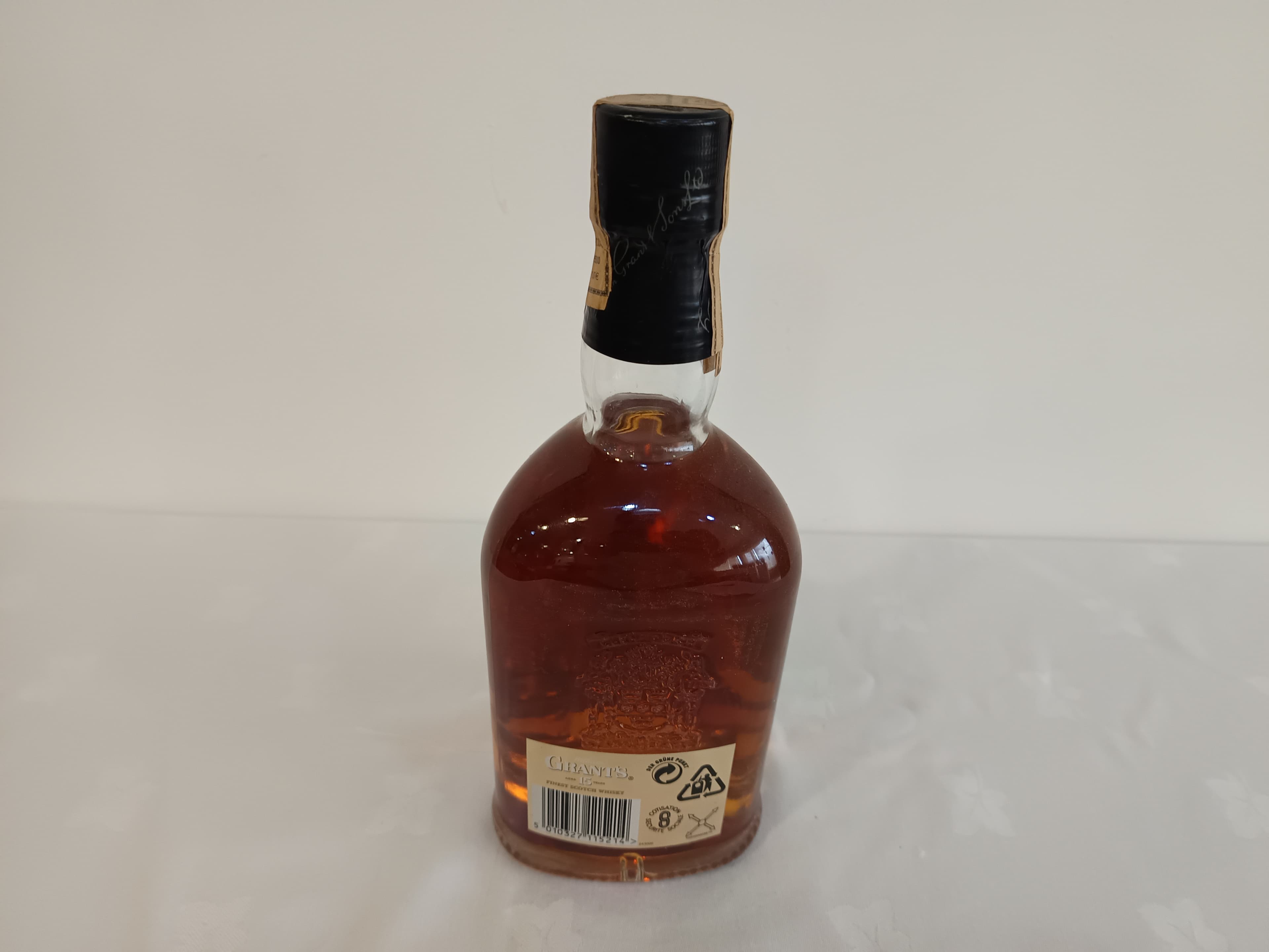 Garrafa de Whisky Grant's 15 anos — imagem 3