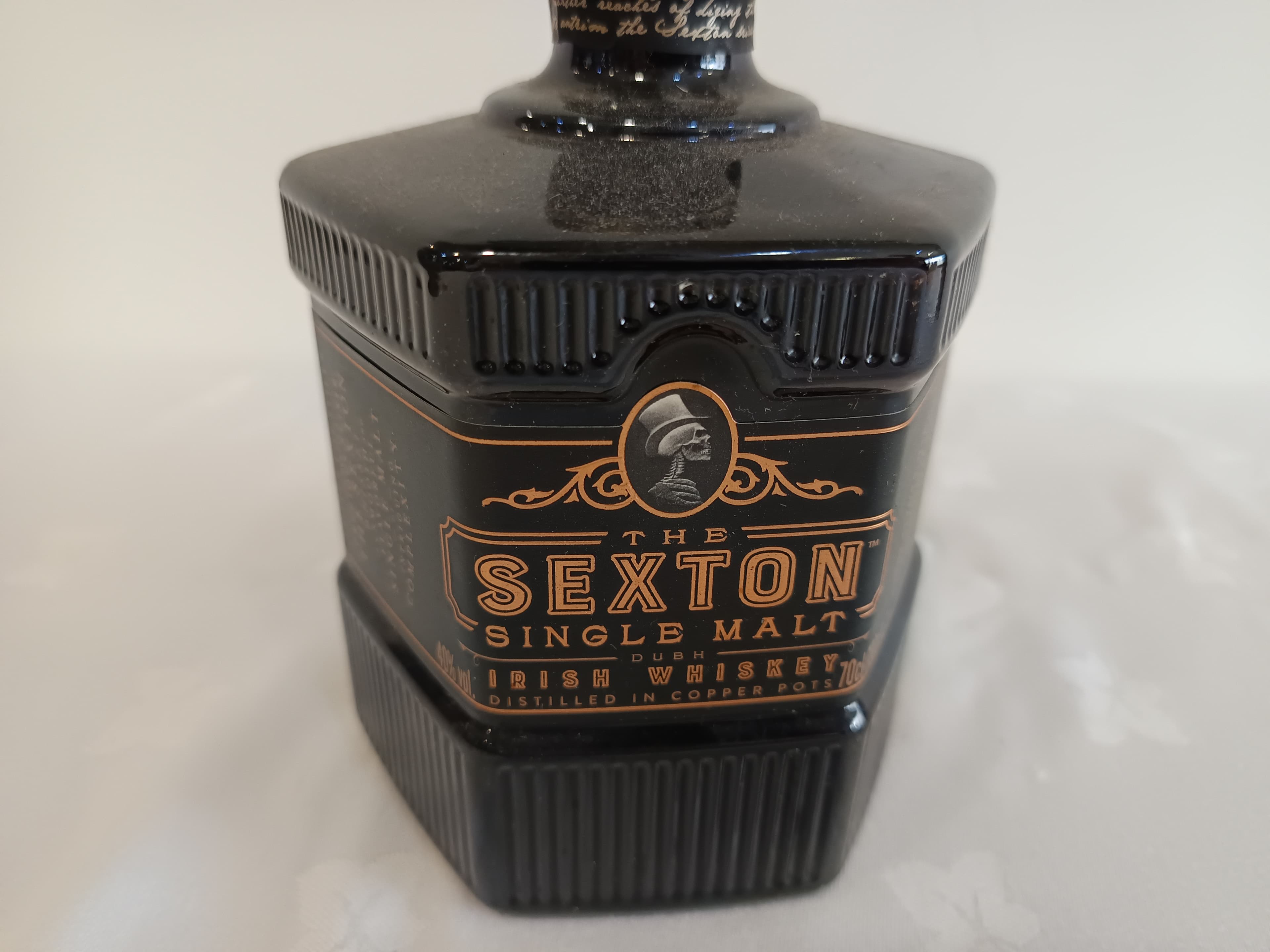 Garrafa de Whisky Sexton Single Malt — imagem 2