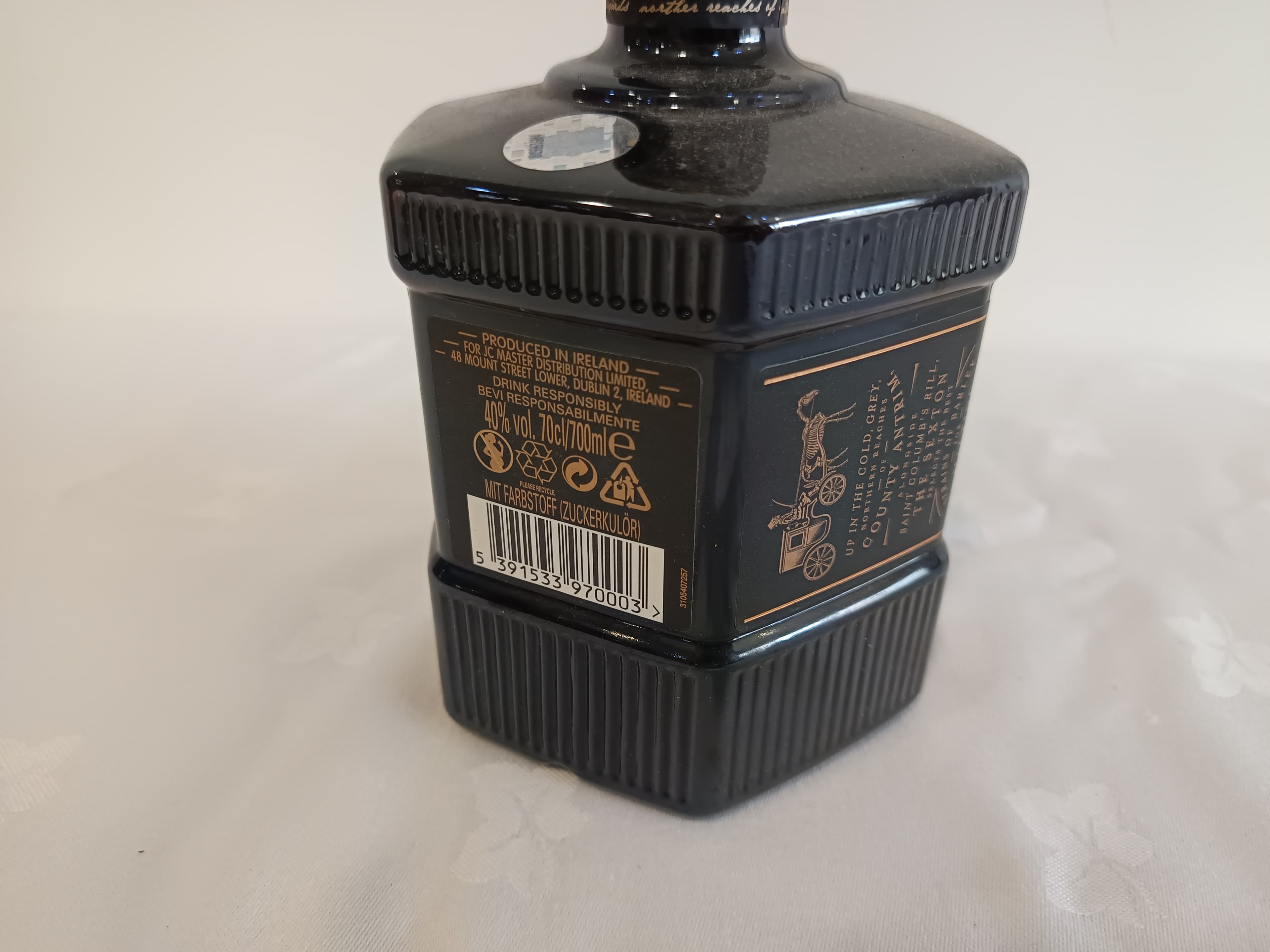 Garrafa de Whisky Sexton Single Malt — imagem 4