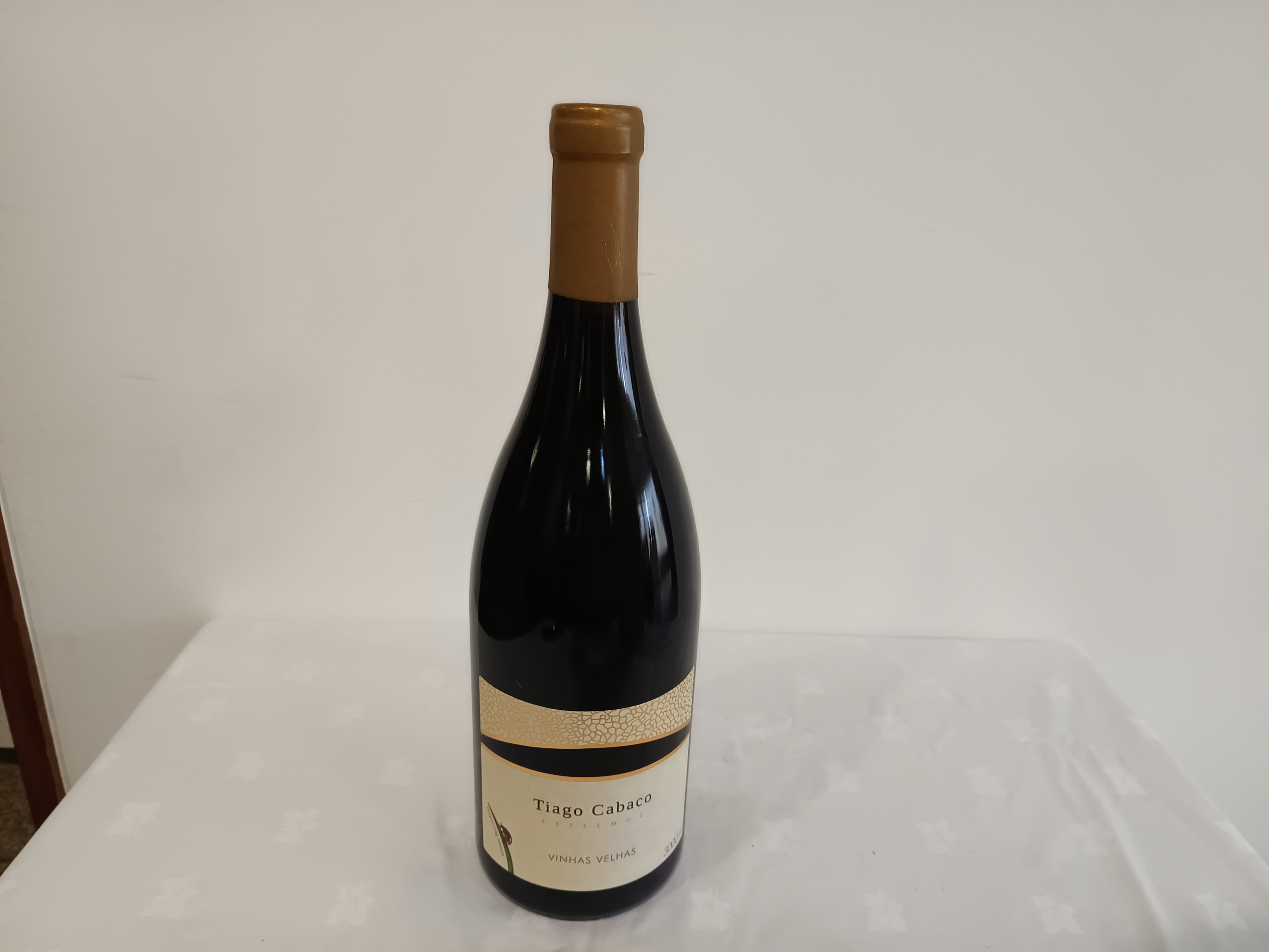 Garrafa de vinho tinto Tiago Cabaço Vinhas Velhas Alentejo 2017 — imagem 2