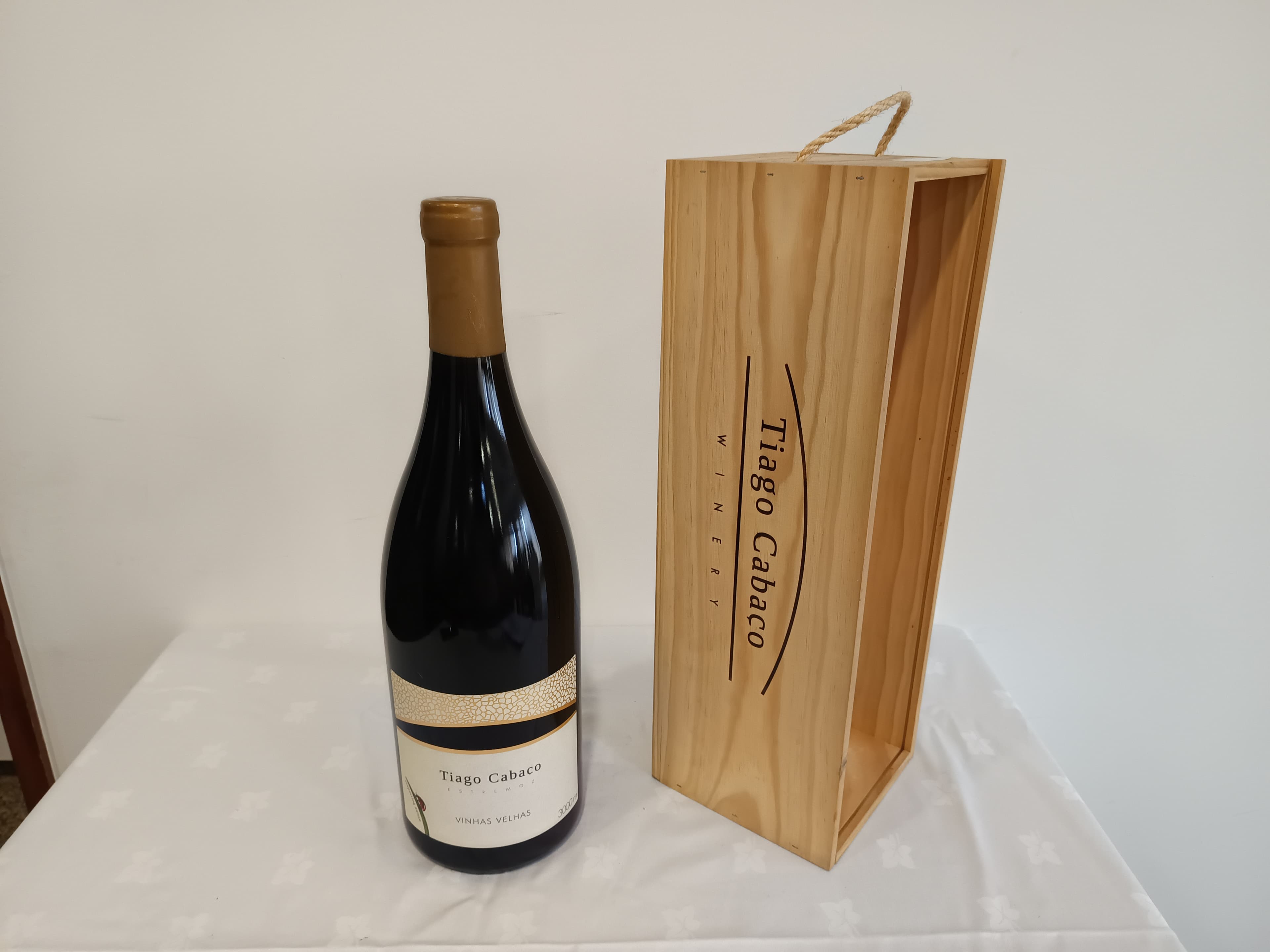 Garrafa de vinho tinto Tiago Cabaço Vinhas Velhas Alentejo 2017 — imagem 1