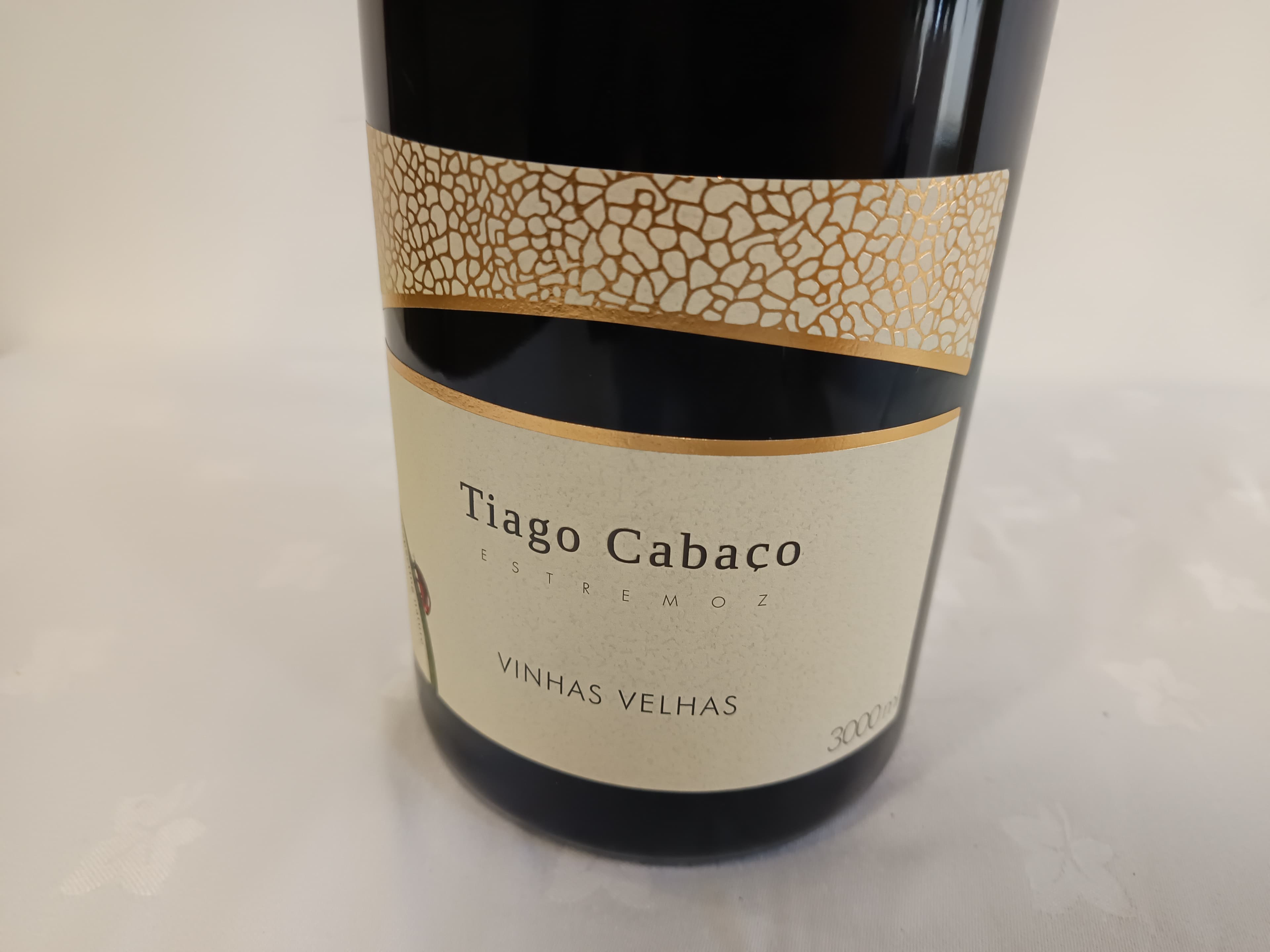 Garrafa de vinho tinto Tiago Cabaço Vinhas Velhas Alentejo 2017 — imagem 3