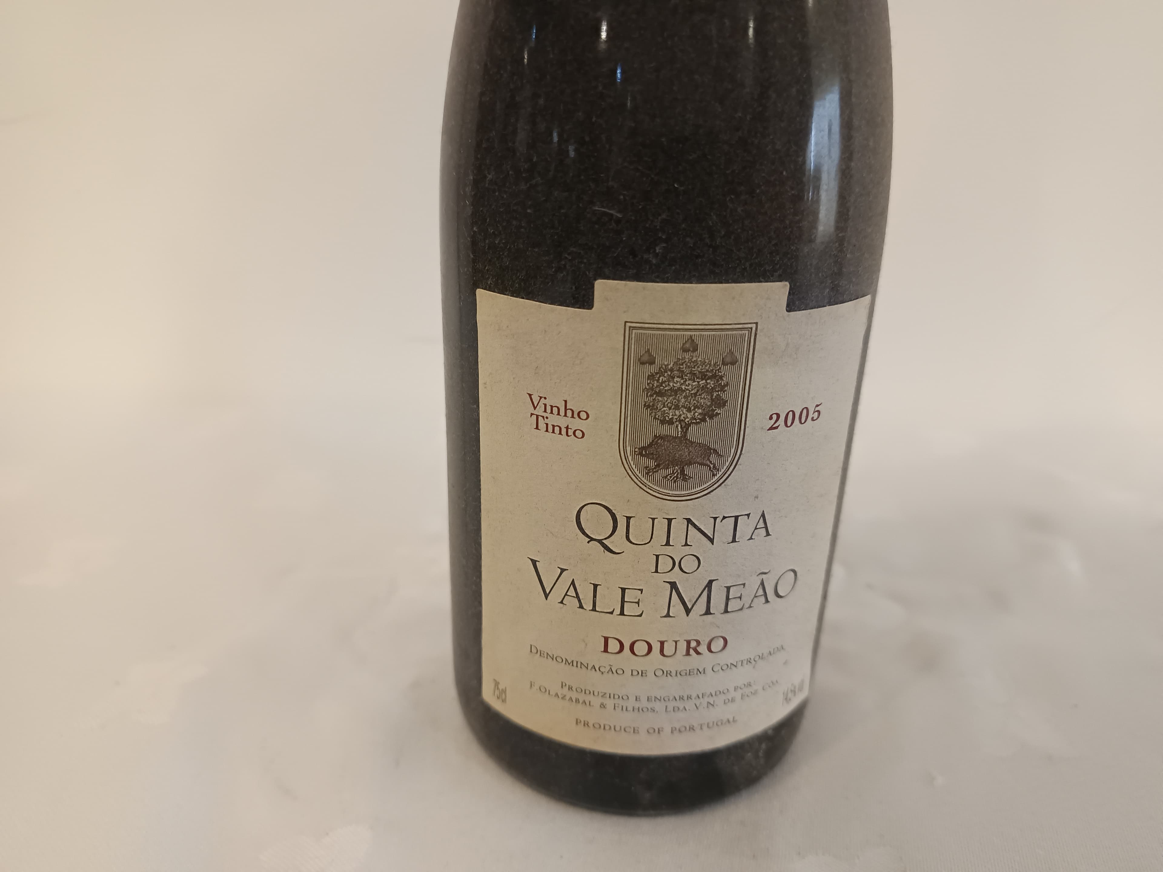 Garrafa de vinho tinto Quinta do Vale Meão Douro 2005 — imagen 2