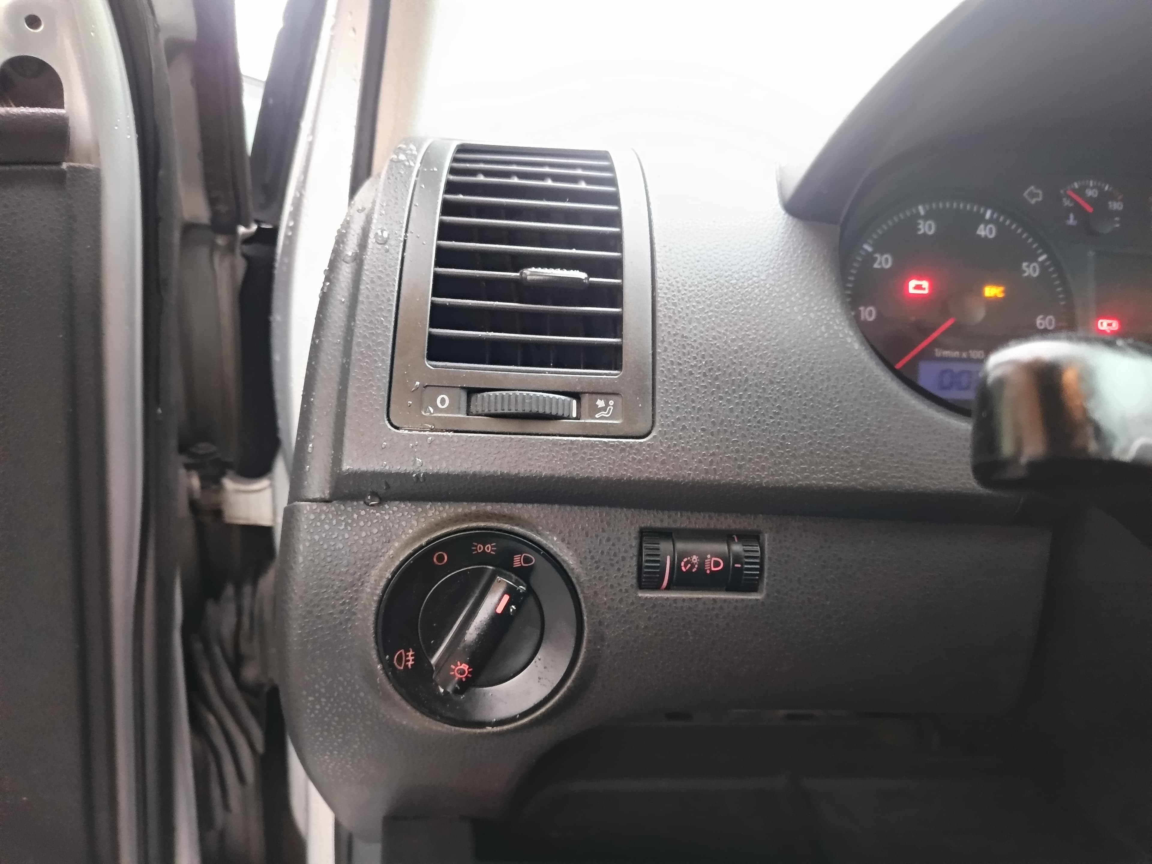 Volkswagen Polo · Ano 2008 — imagen 44