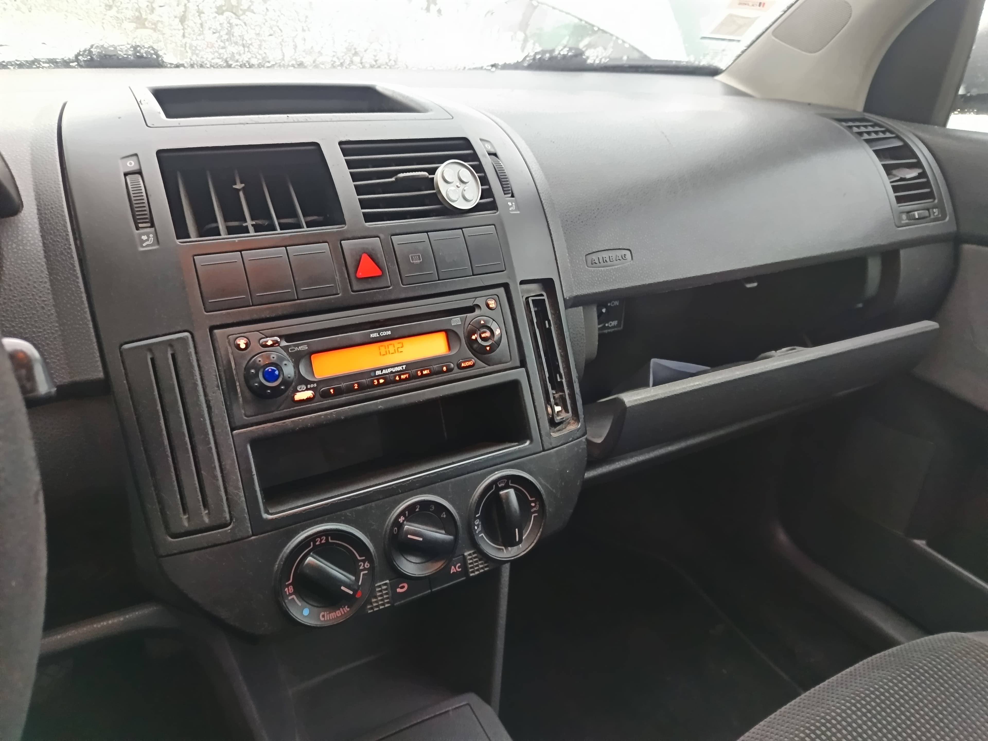 Volkswagen Polo · Ano 2008 — imagen 38