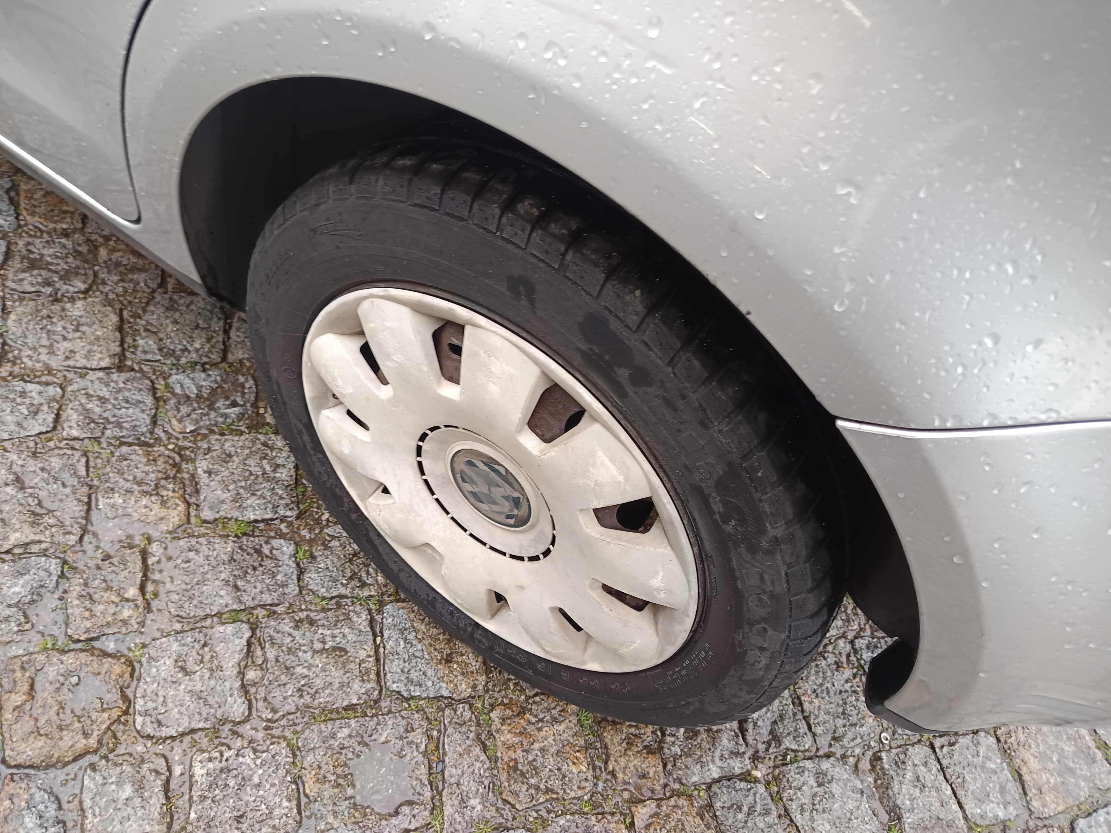 Volkswagen Polo · Ano 2008 — imagen 9