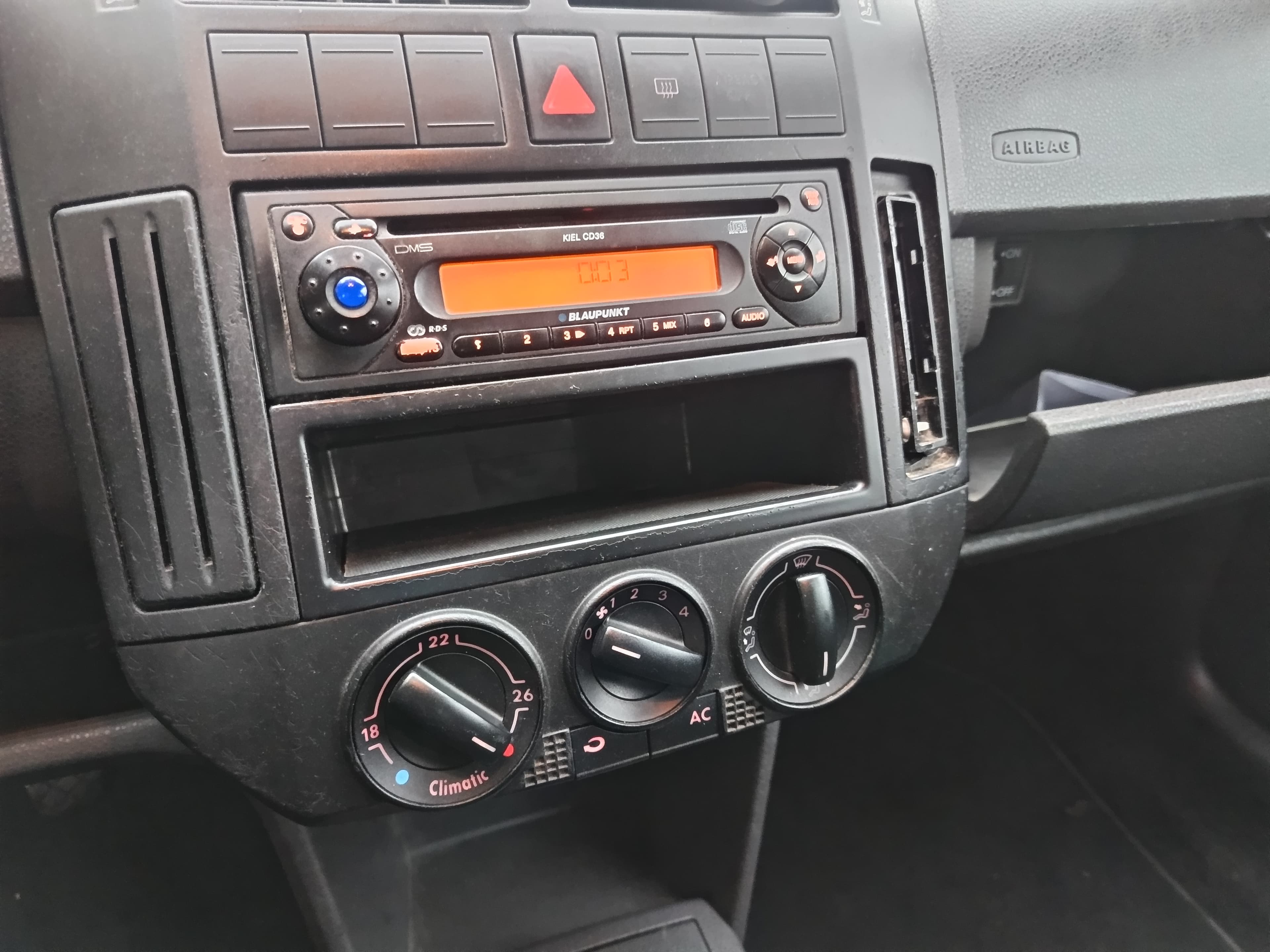 Volkswagen Polo · Ano 2008 — imagen 39