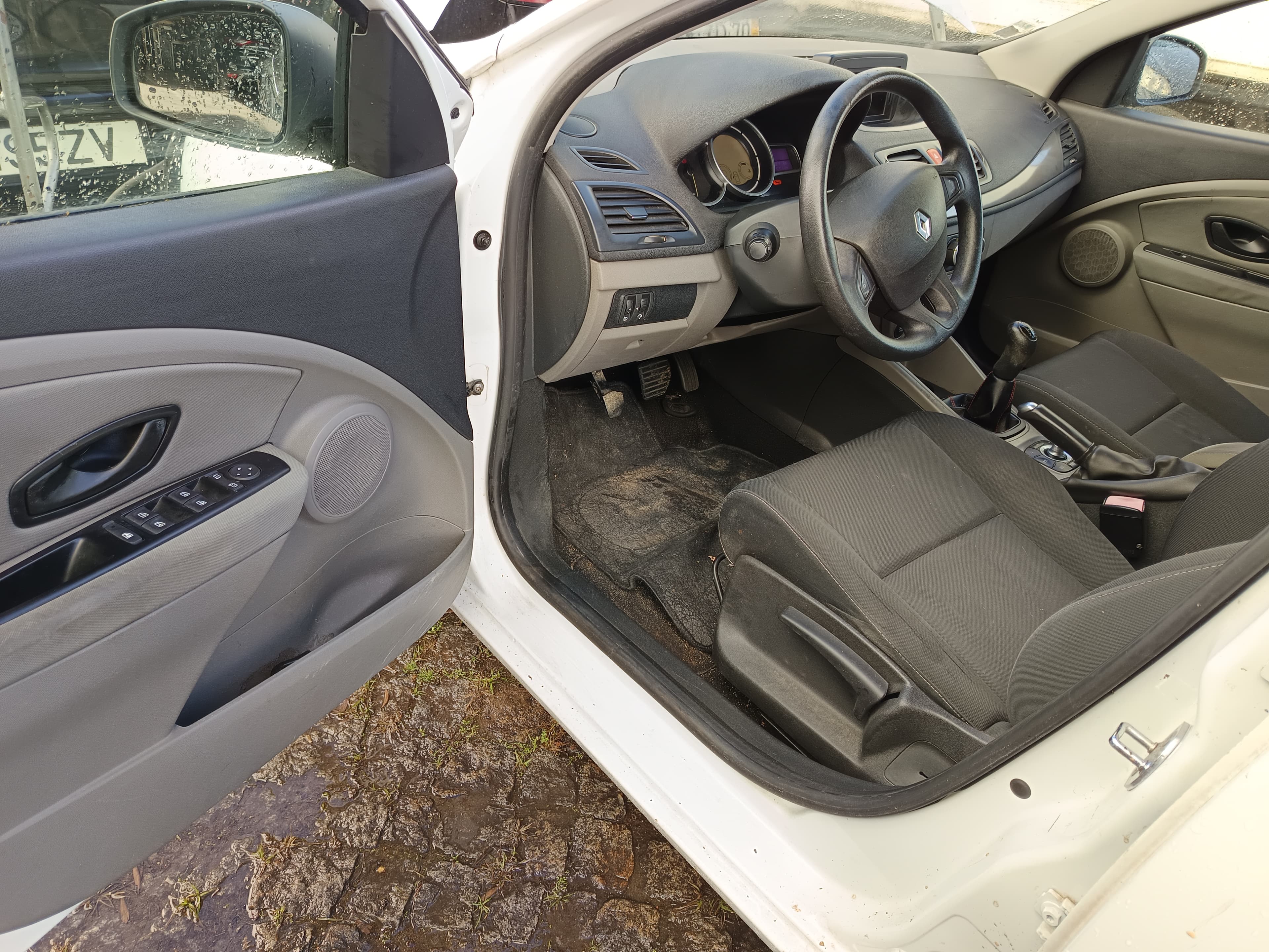 Renault Mégane · Ano 2012 — imagen 27