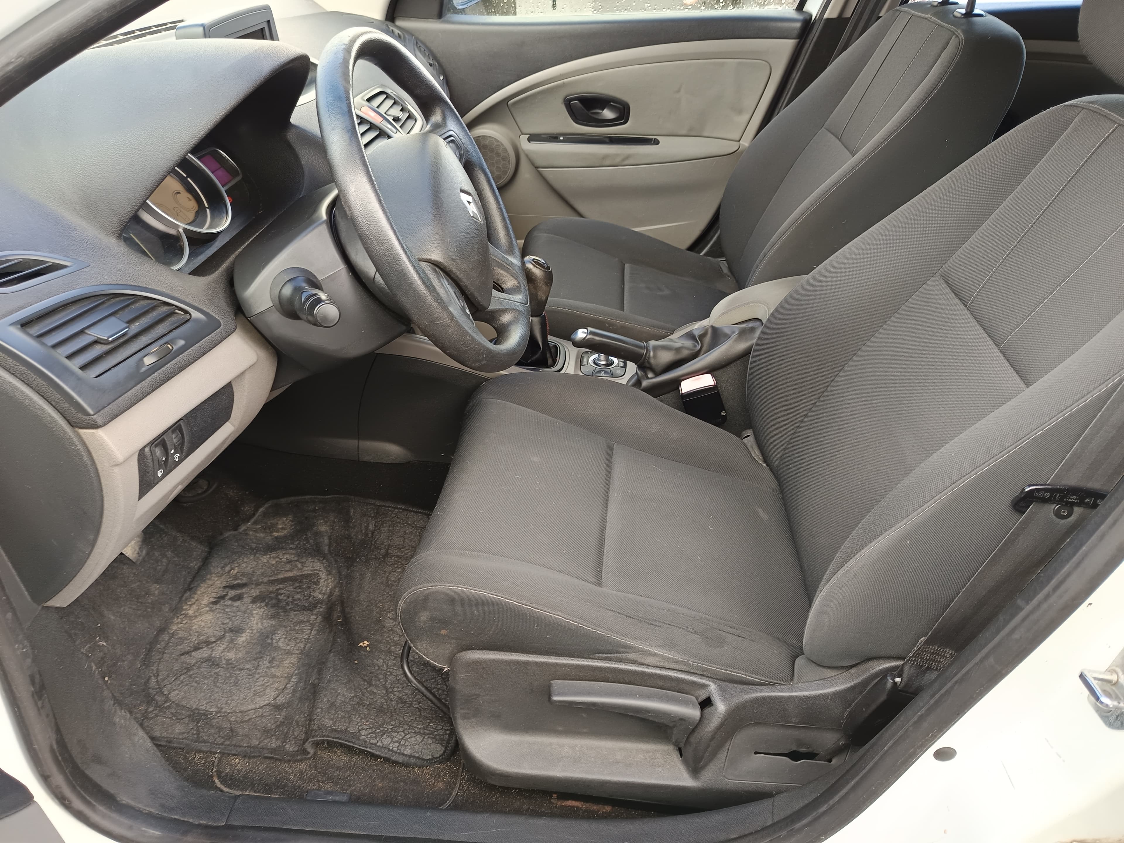 Renault Mégane · Ano 2012 — imagen 29