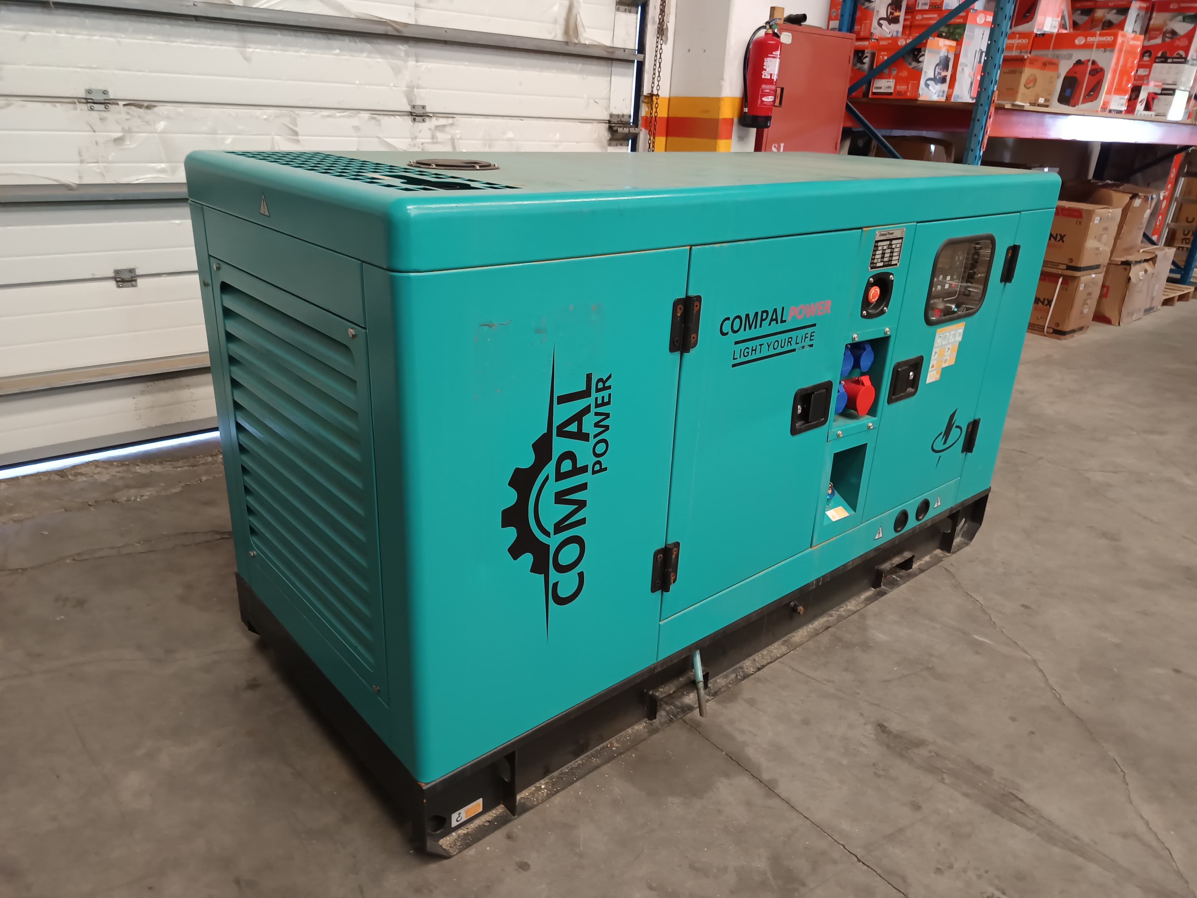 Gerador Compal VG-R50 · Ano 2025 — imagem 2
