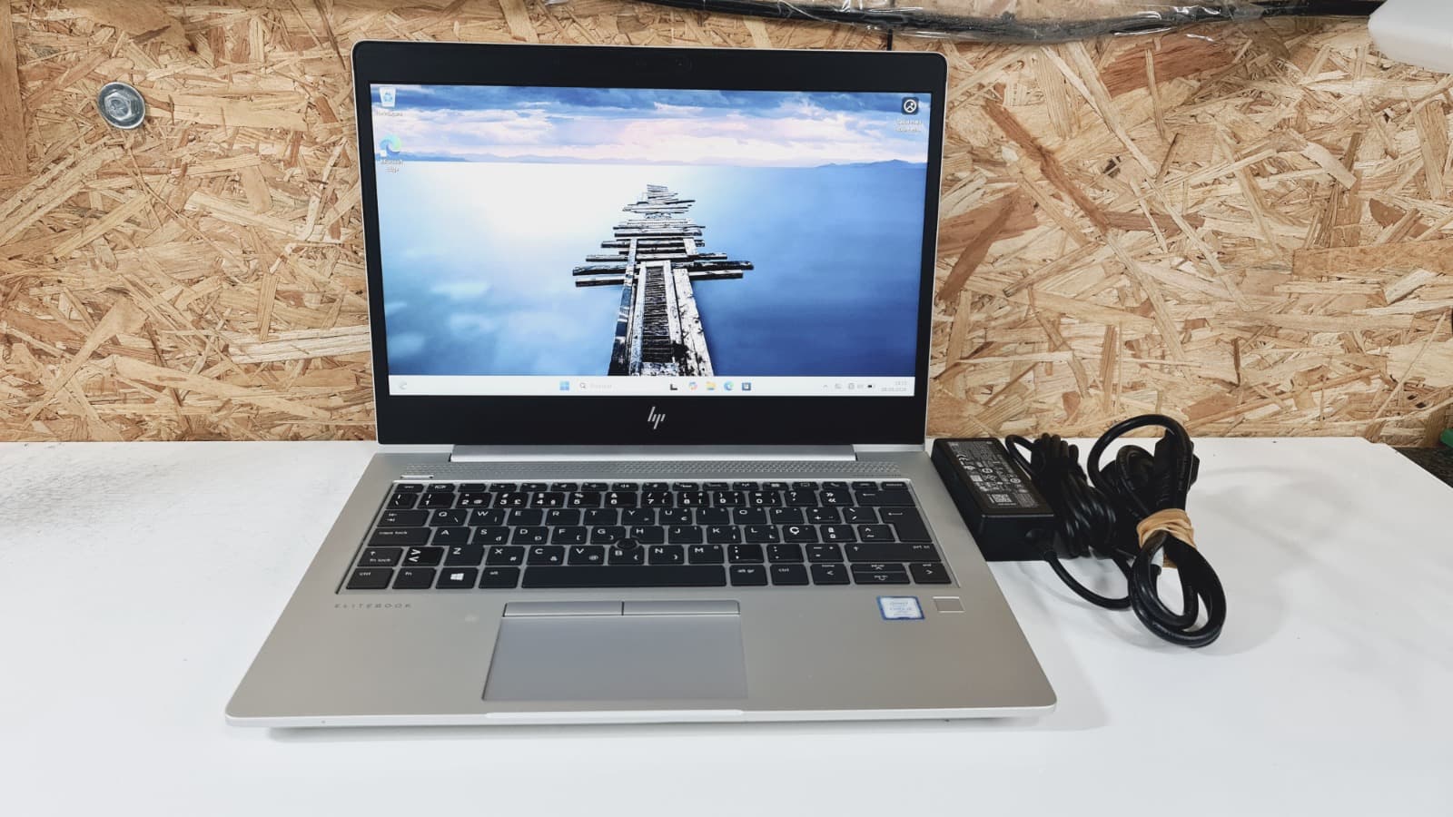 Computador portátil HP EliteBook 830 G6 — image 1
