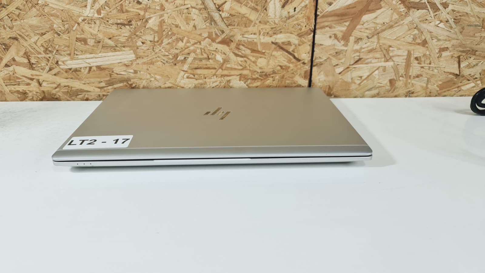 Ordinateur portable HP EliteBook 830 G6 — image 2