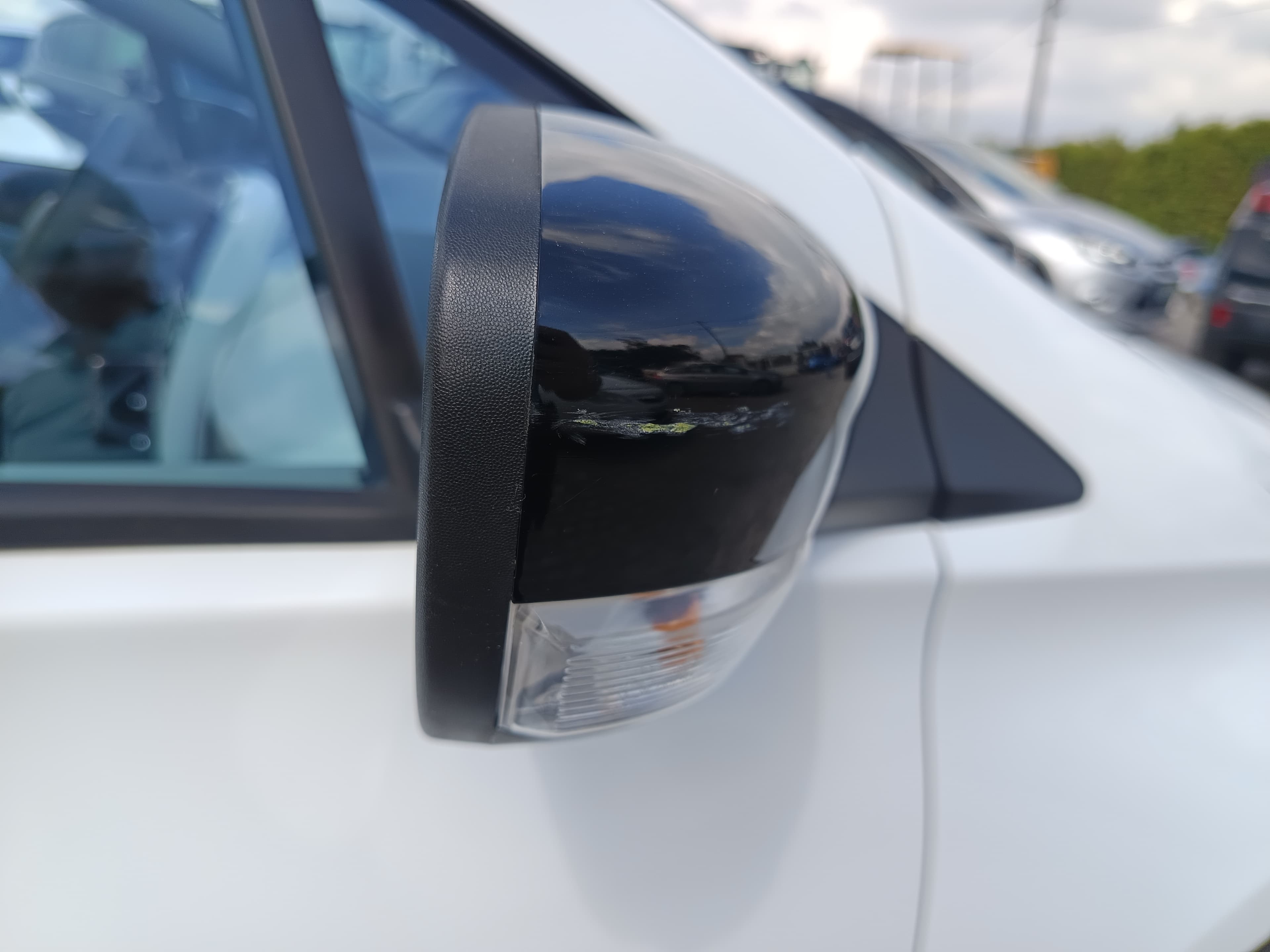Renault Zoe · Ano 2015 — imagem 8