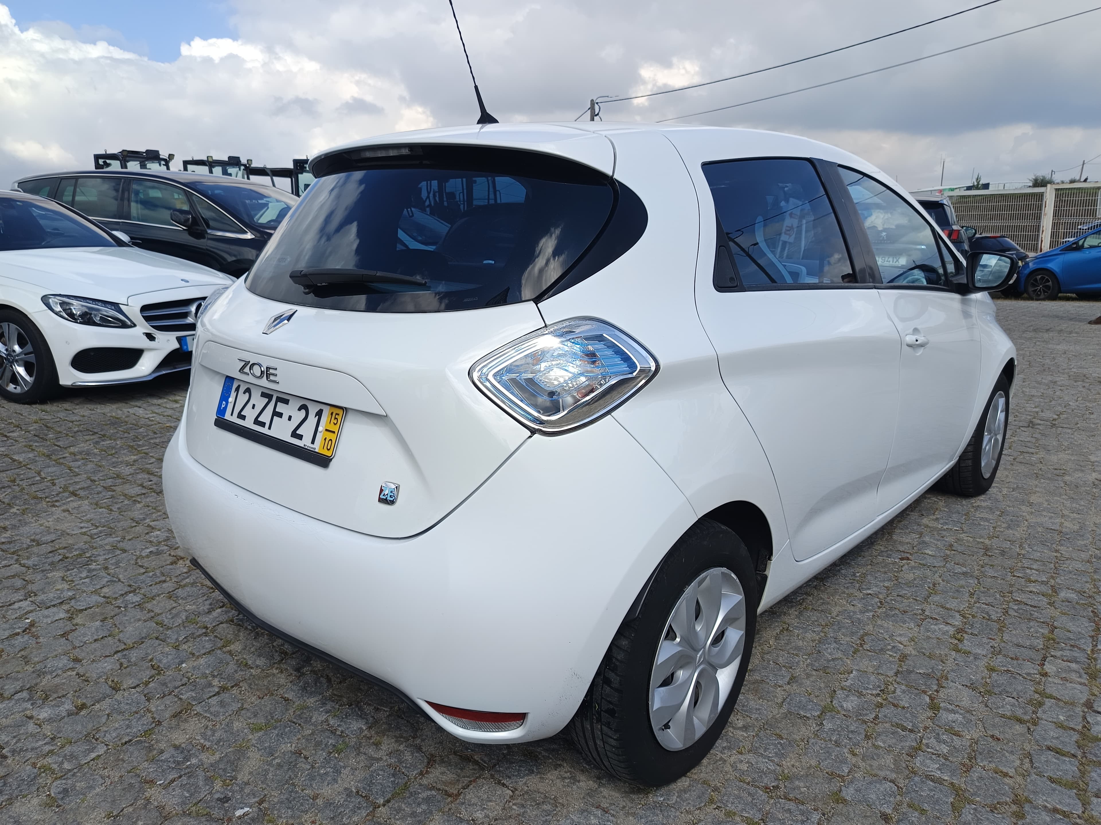 Renault Zoe · Ano 2015 — imagem 4