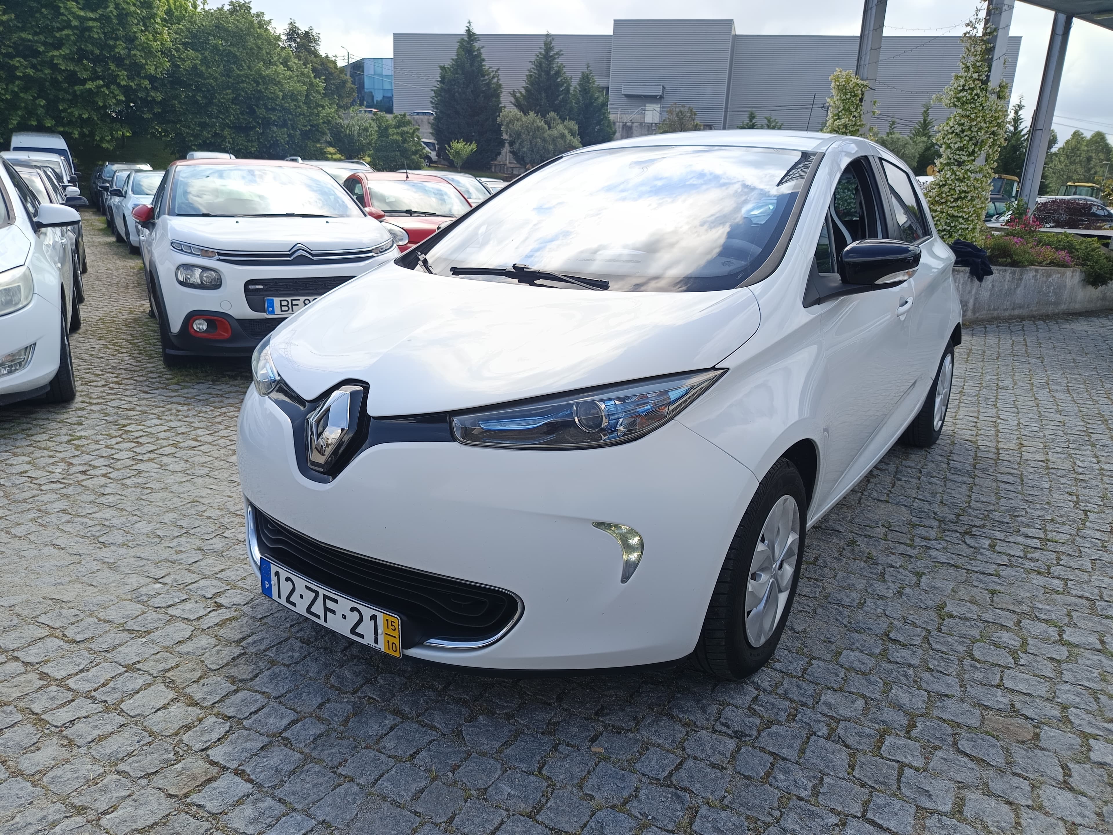 Renault Zoe · Ano 2015 — imagem 1