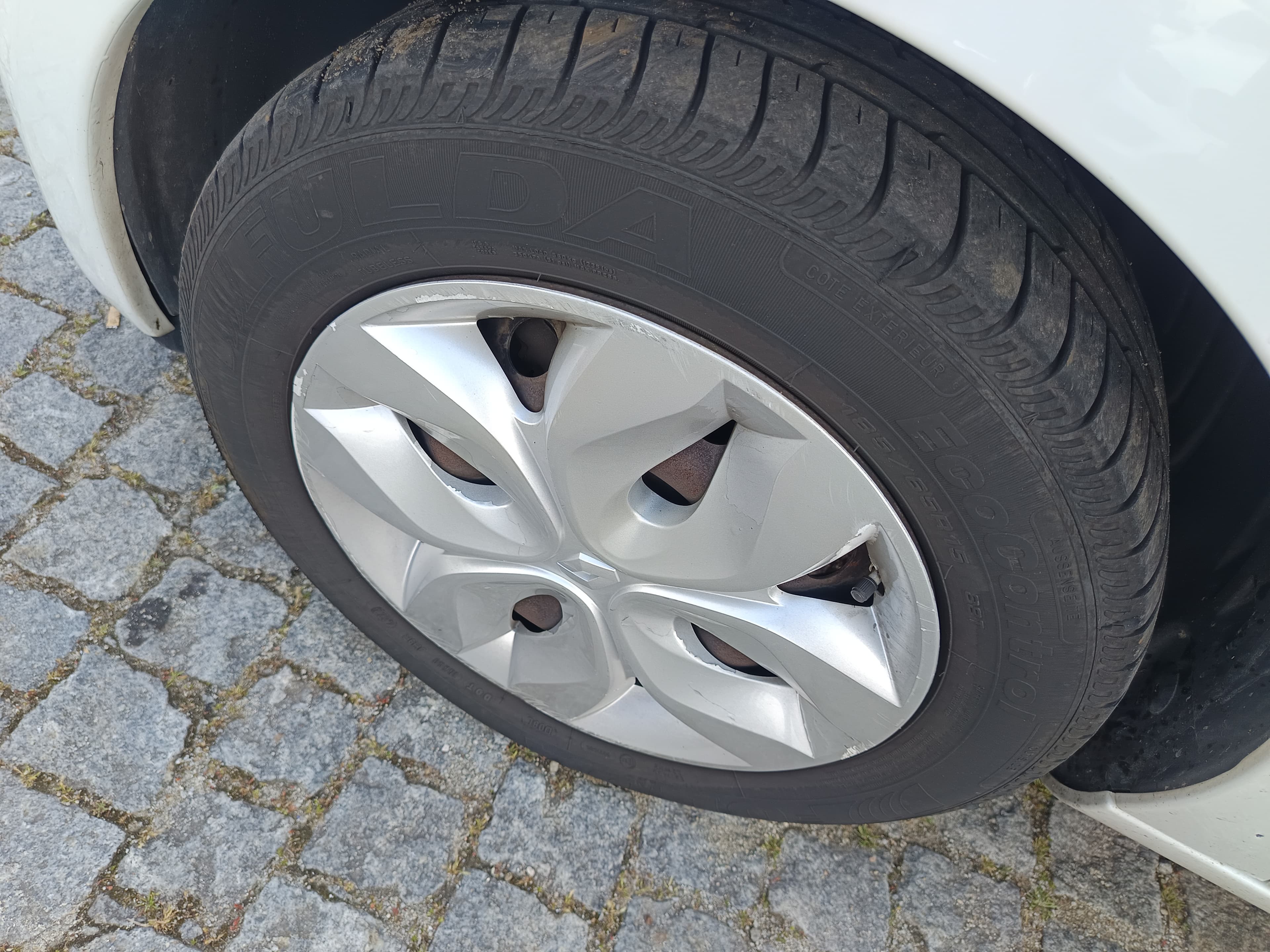 Renault Zoe · Ano 2015 — imagem 14