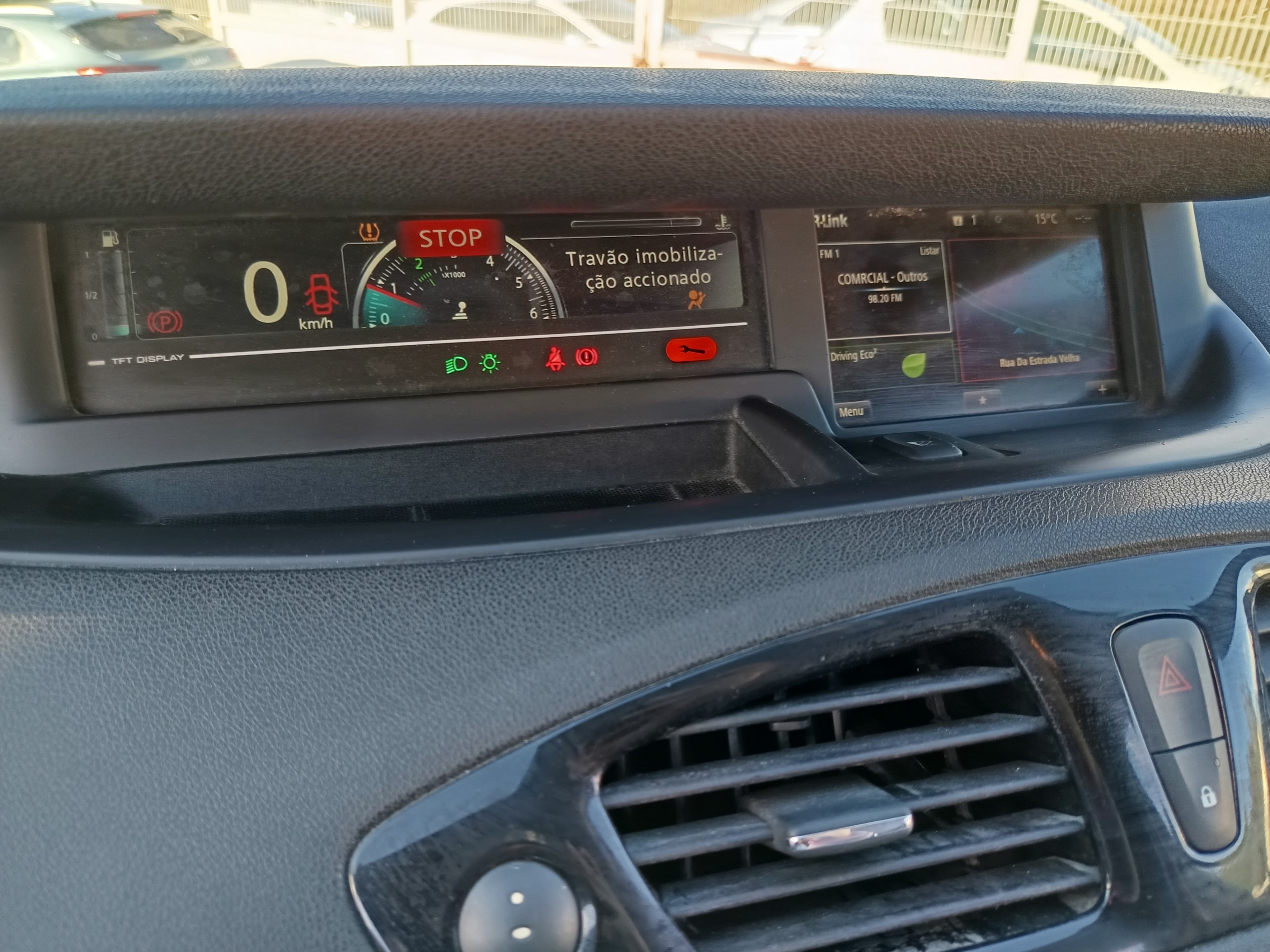 Renault Grand Scenic · Ano 2015      Més Janeiro — imagem 45