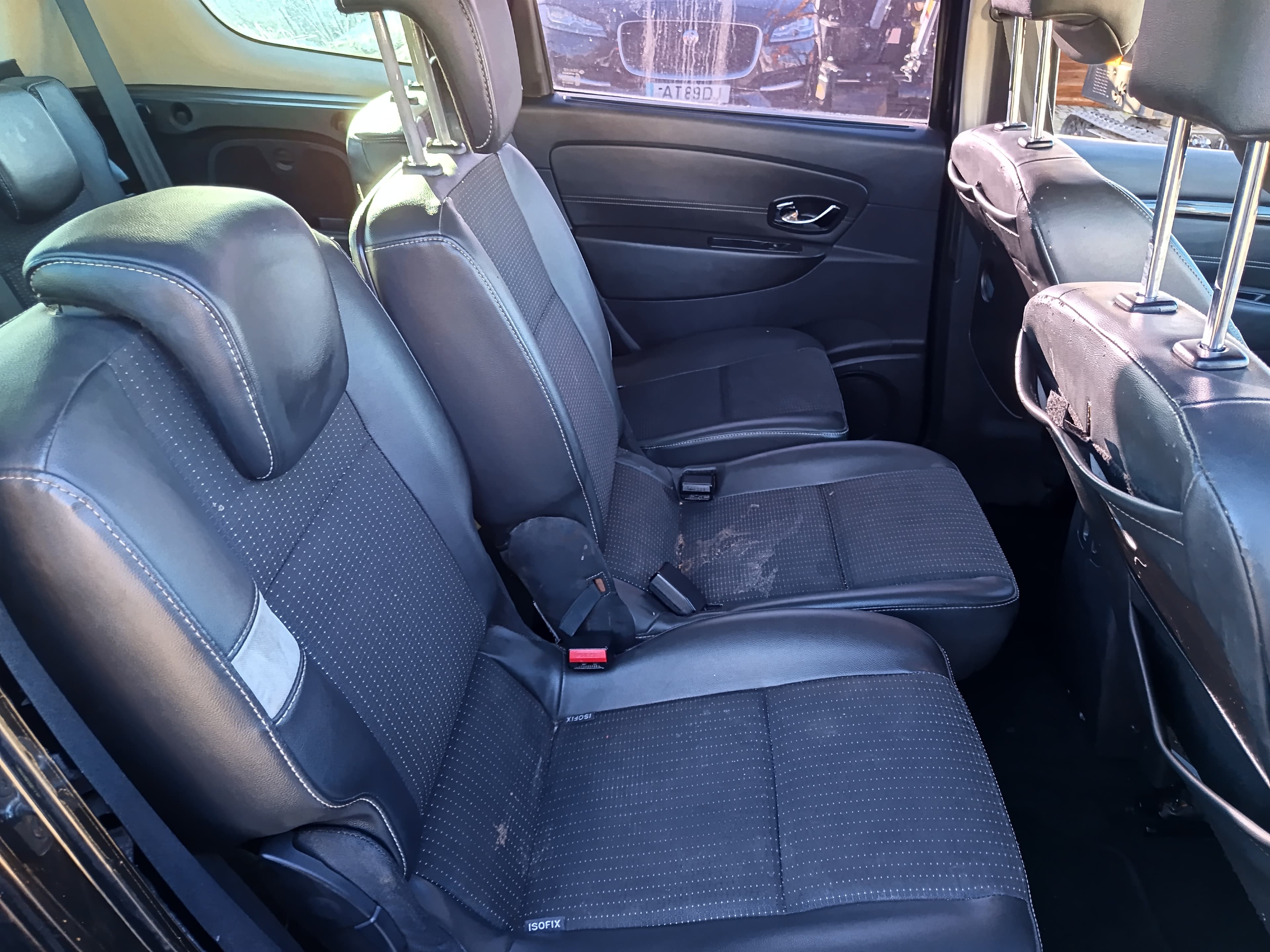 Renault Grand Scenic · Ano 2015      Més Janeiro — imagem 28