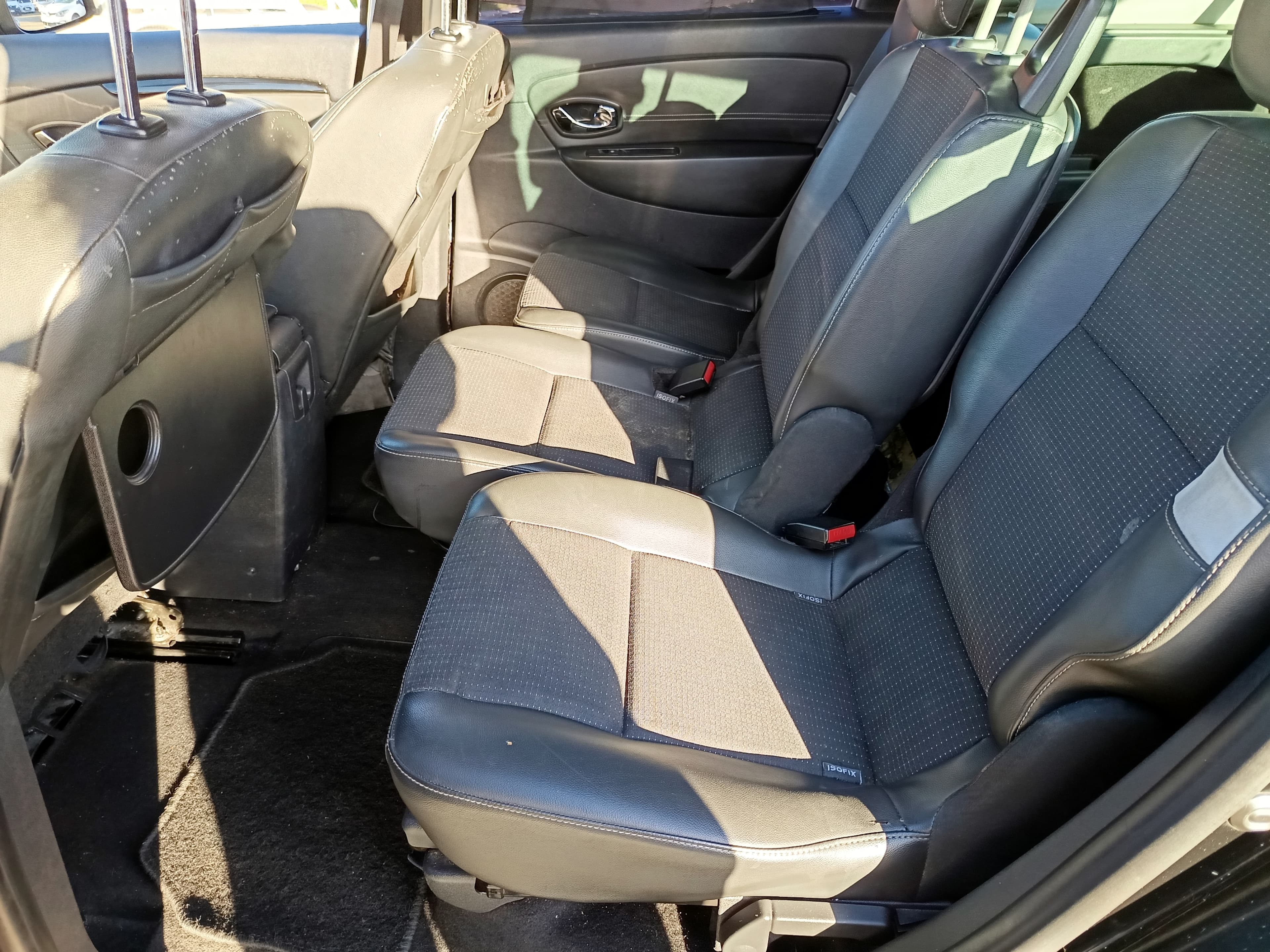 Renault Grand Scenic · Ano 2015      Més Janeiro — imagem 38