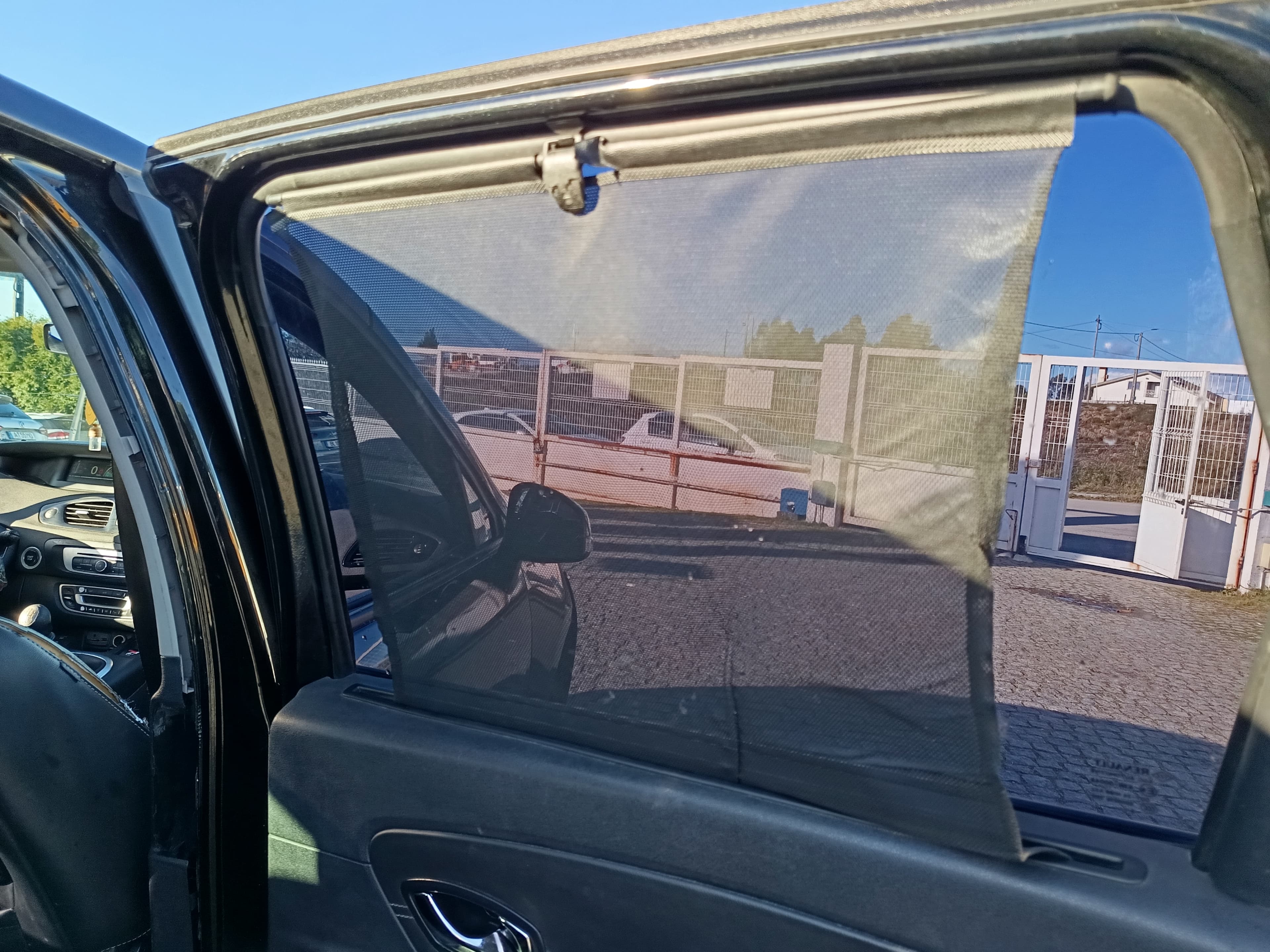 Renault Grand Scenic · Ano 2015      Més Janeiro — imagem 27