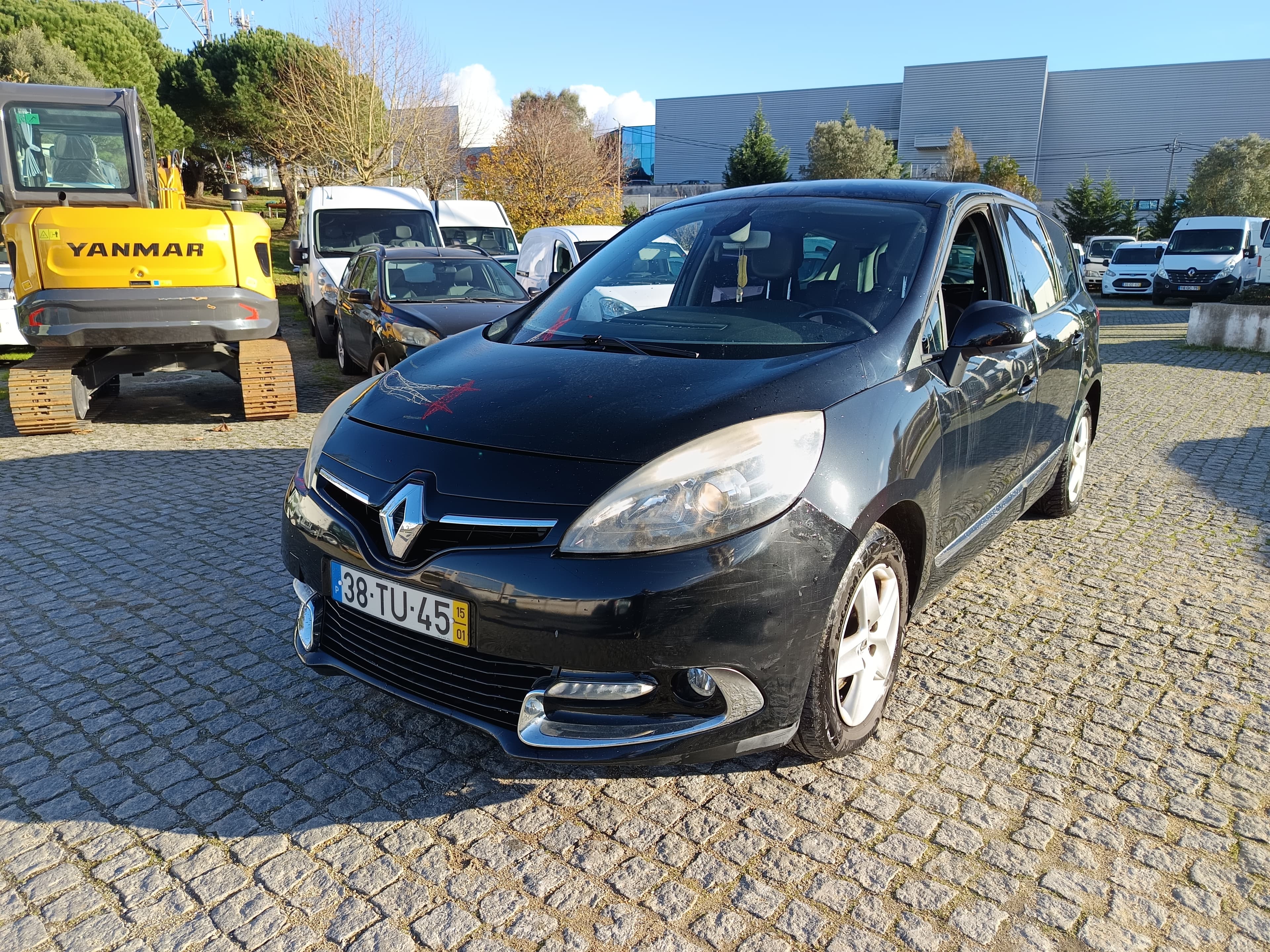 Renault Grand Scenic · Ano 2015      Més Janeiro — imagem 1