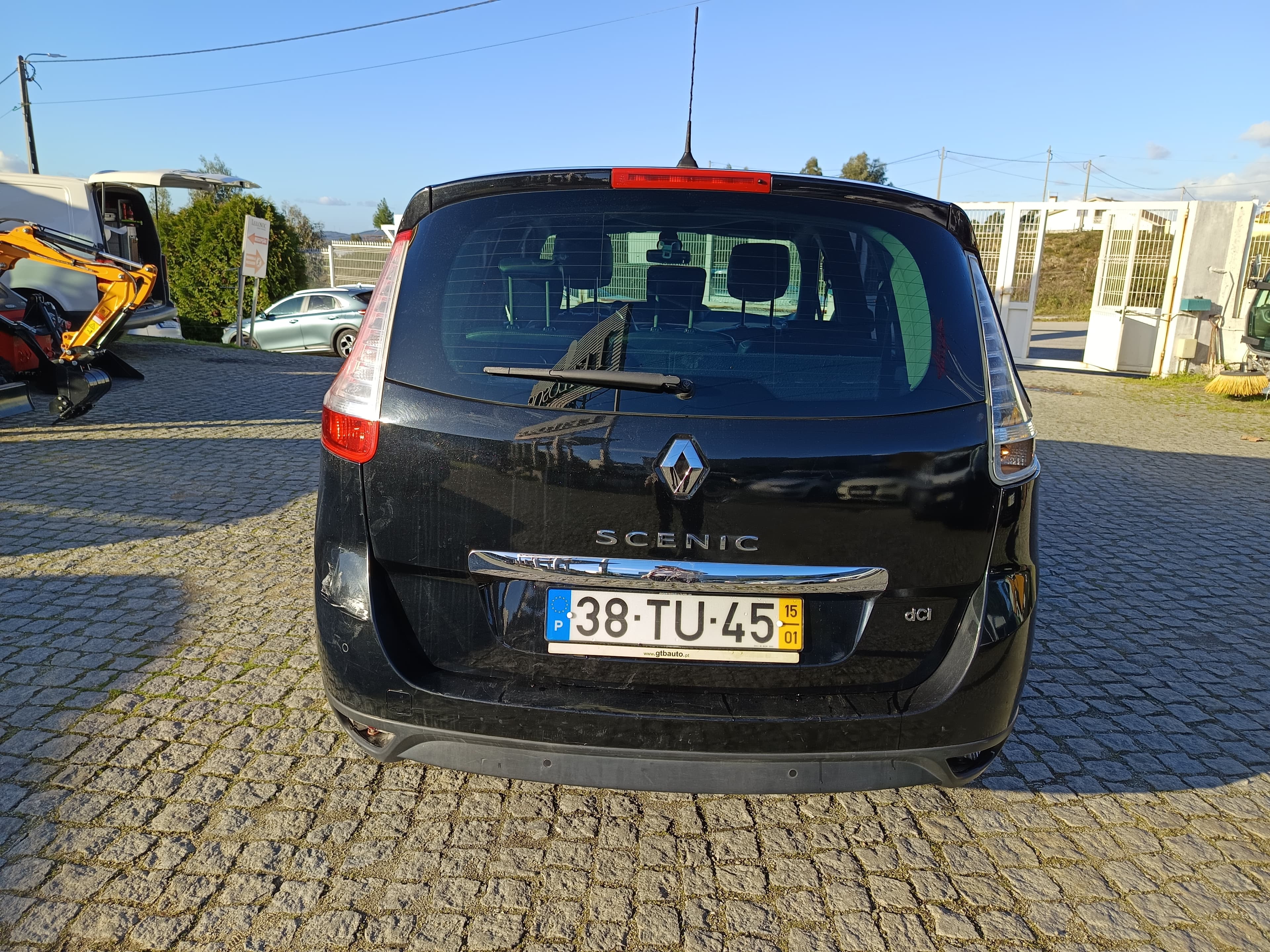 Renault Grand Scenic · Ano 2015      Més Janeiro — imagem 5